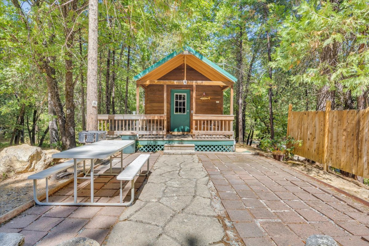 Lazy Z Resort FOR SALE on 22732 Middle Camp Road, realnex.com