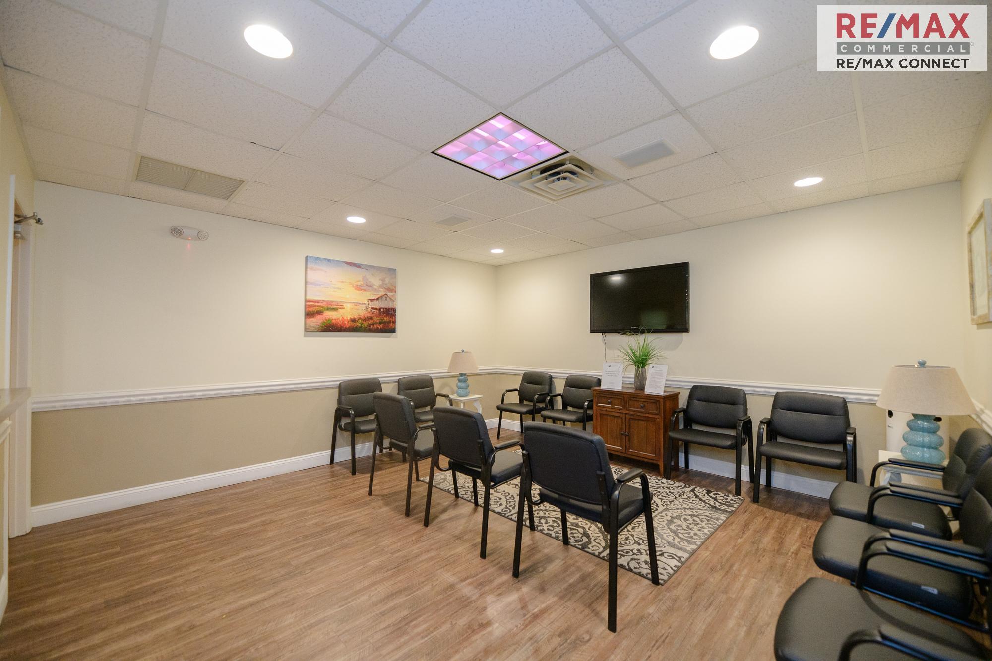 401 Oyster Point, 401 Oyster Point Road, Newport News, VA 23602