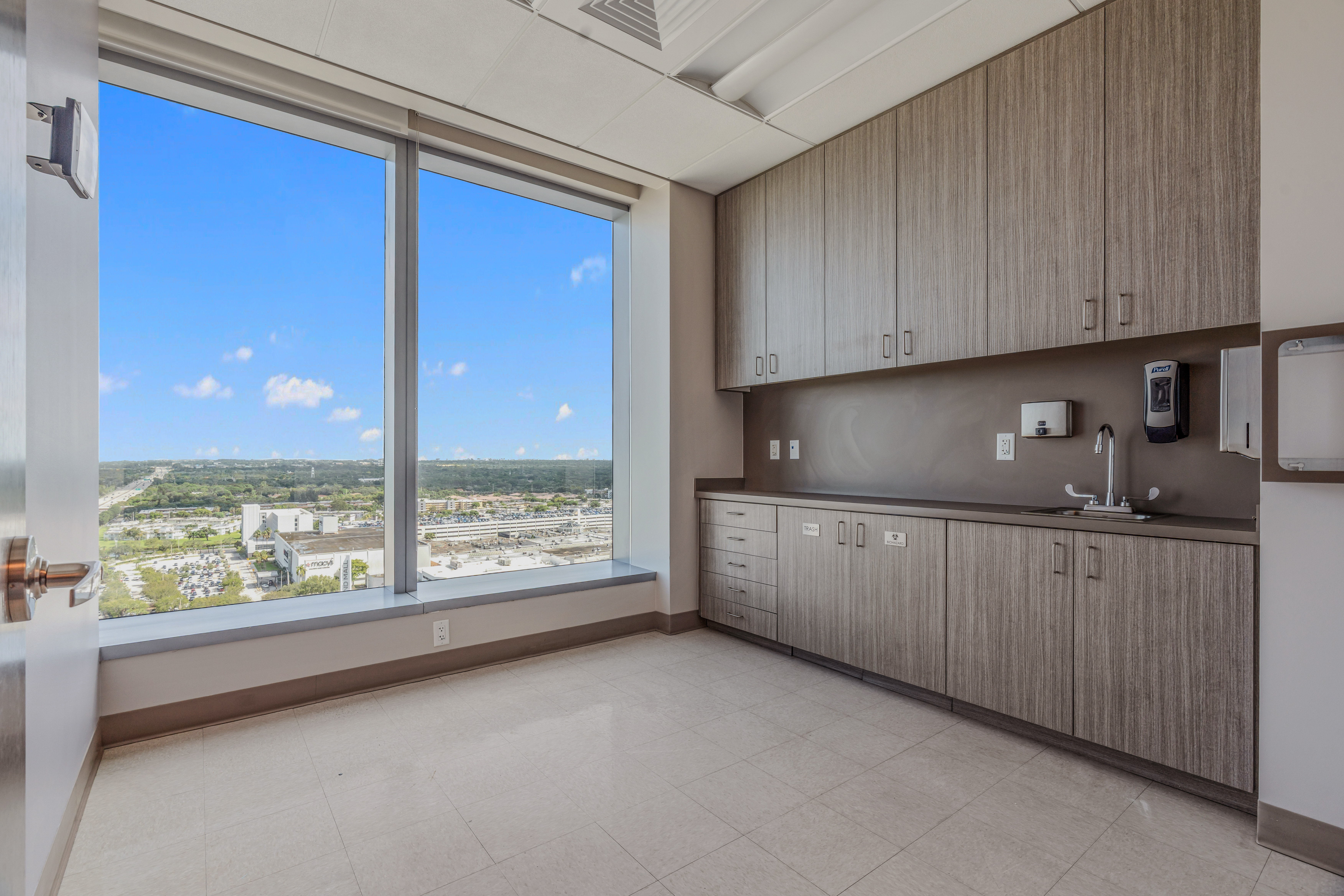 Medical Office - Sublease - Town Center One, 8950 Southwest 74th Court, Miami, FL 33143