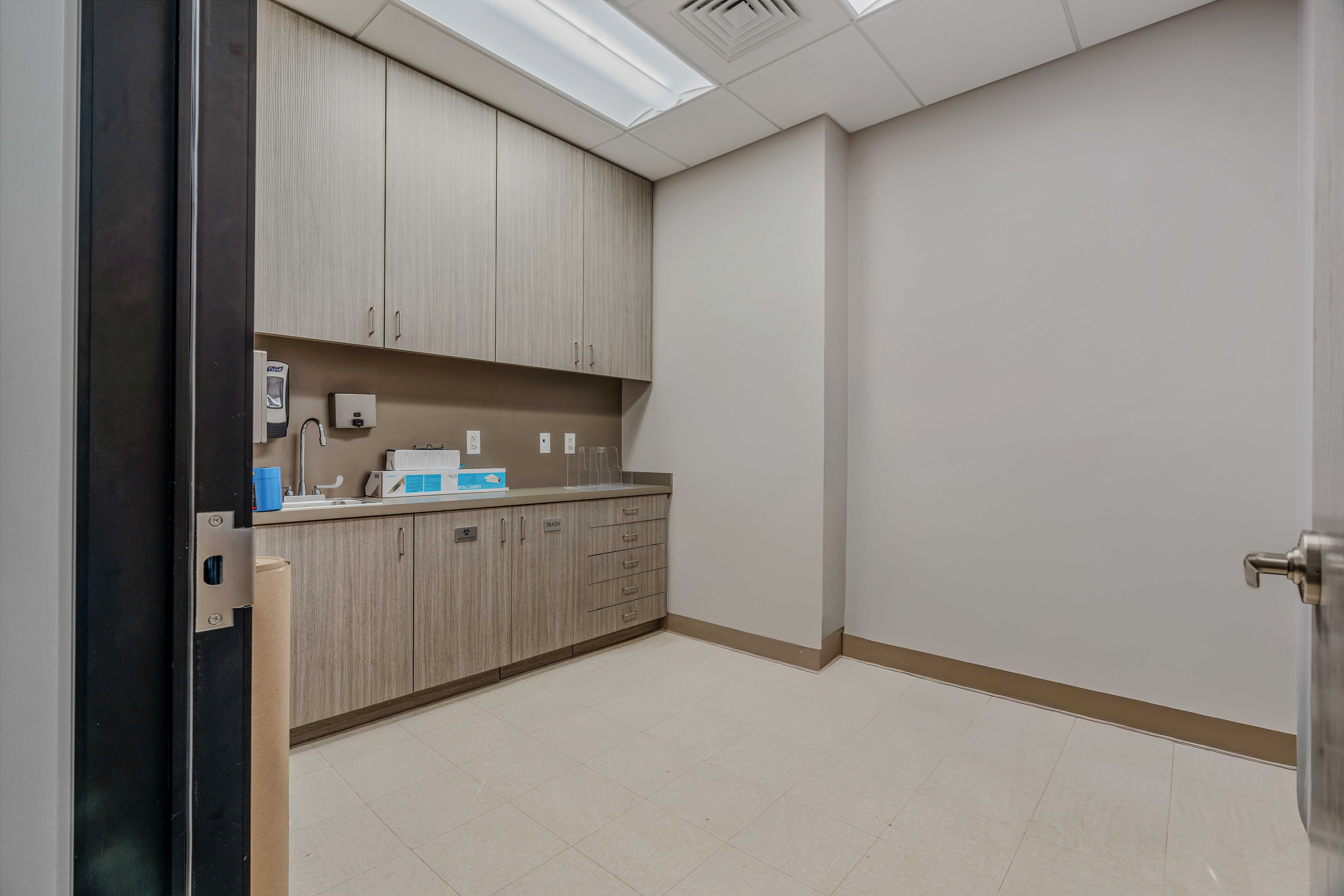 Medical Office - Sublease - Town Center One, 8950 Southwest 74th Court, Miami, FL 33143