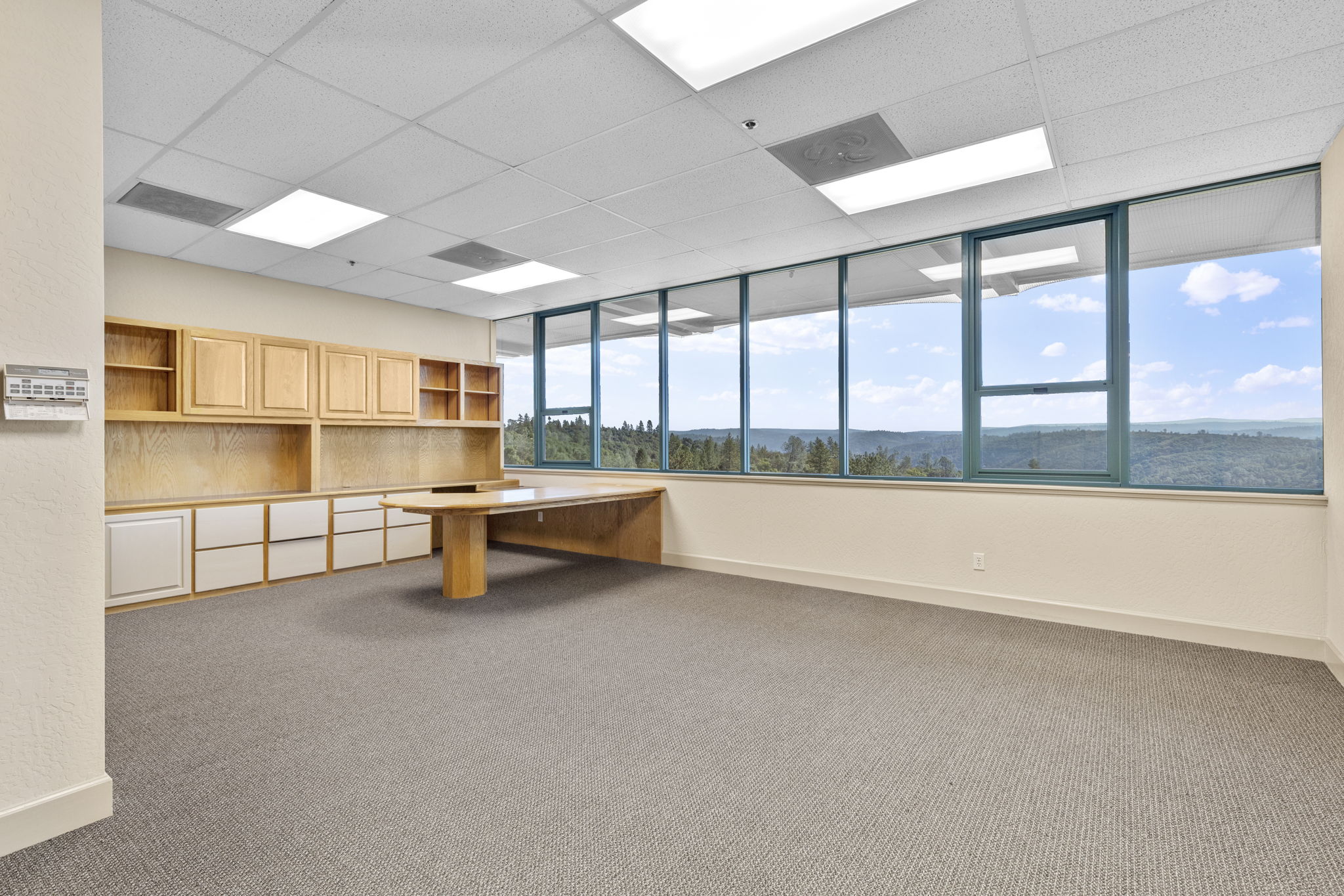 13620 Lincoln Way, Auburn, CA 95603