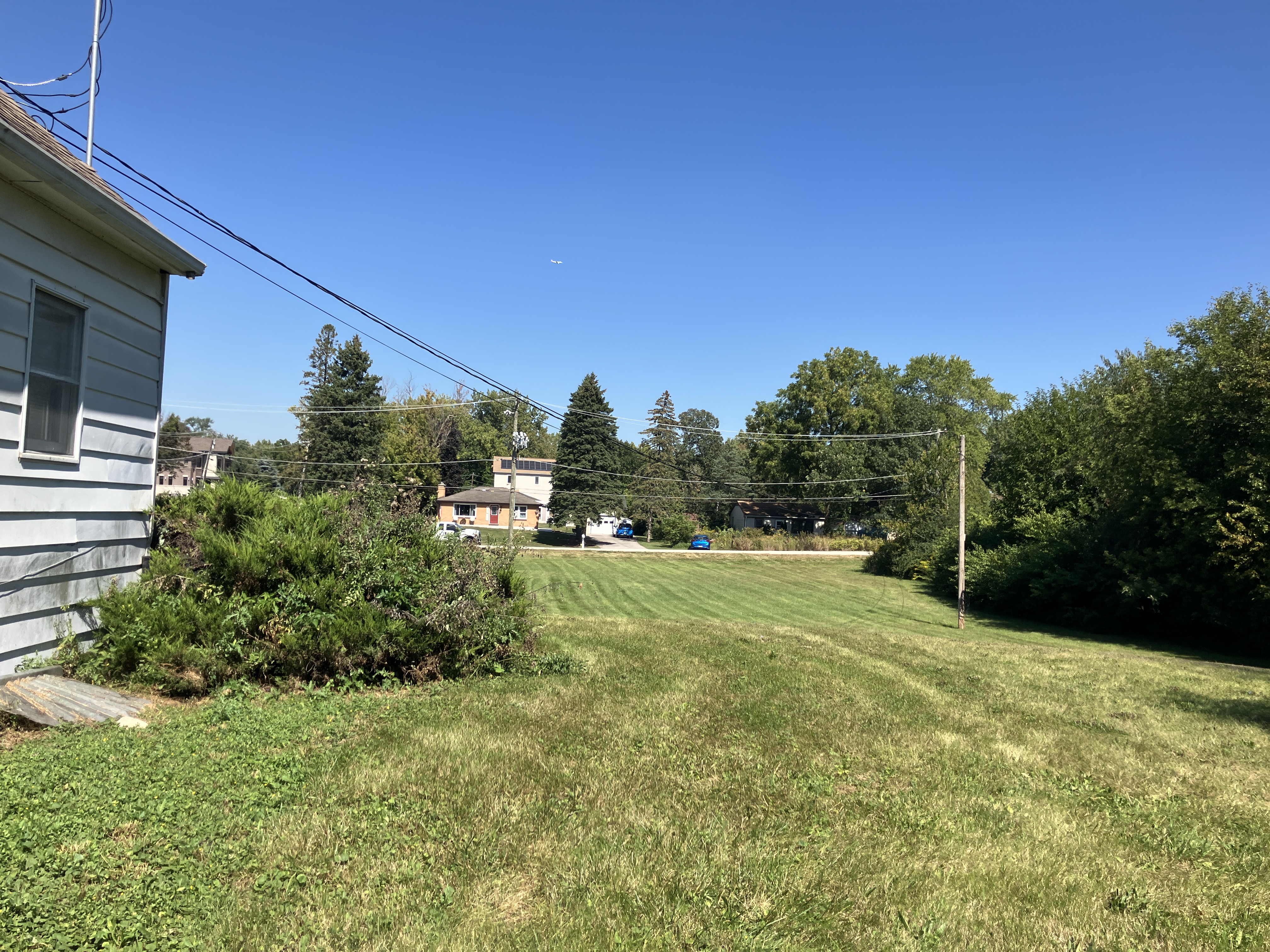 24W459 Lawrence Avenue, Roselle, IL 60172