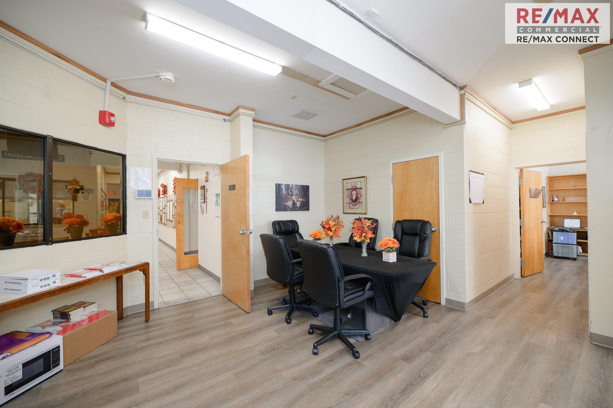 1033 Big Bethel , 1033 Big Bethel Road, Hampton, VA 23666