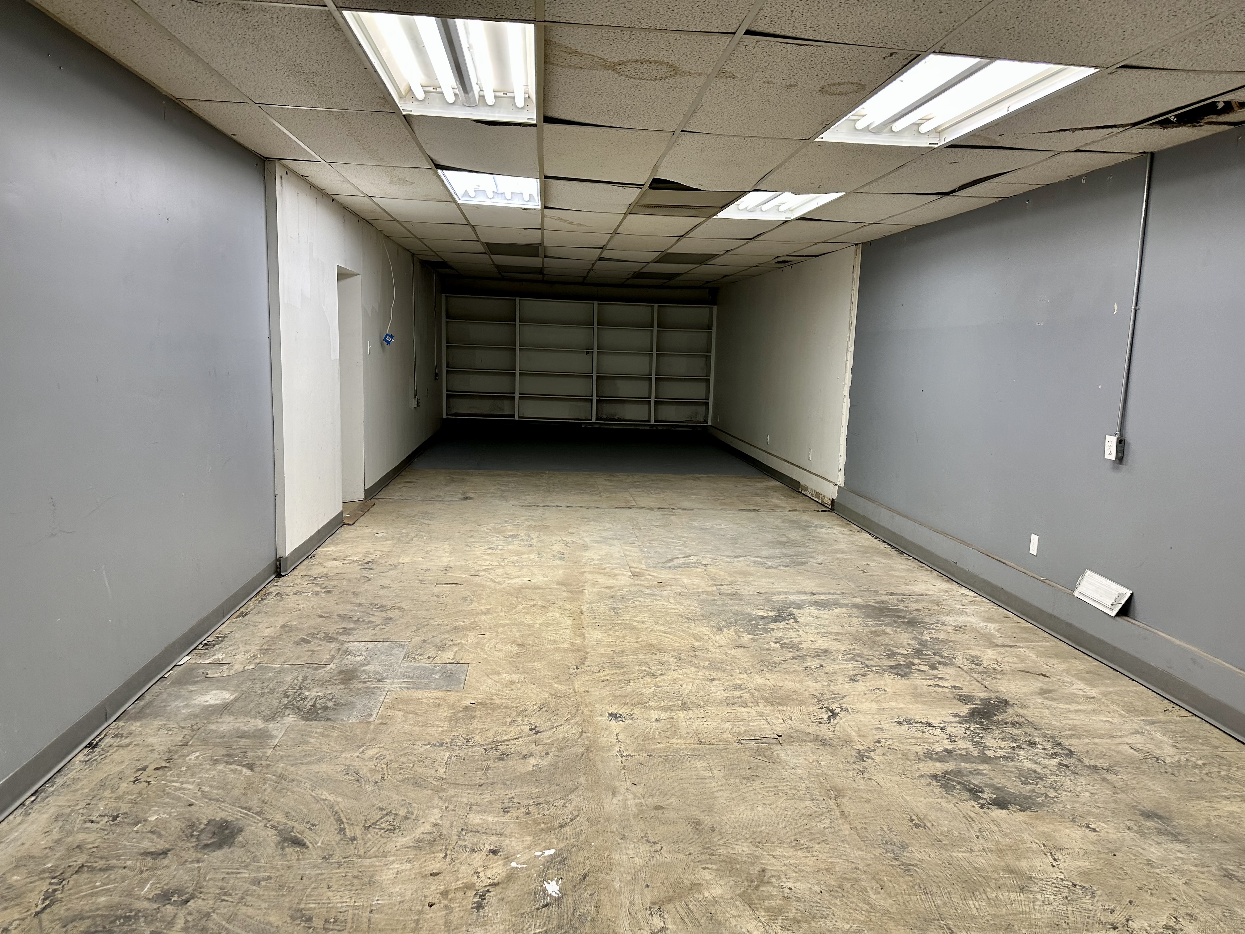 Office Warehouse For Lease, 2703 Turner Road, Lansing, MI 48906