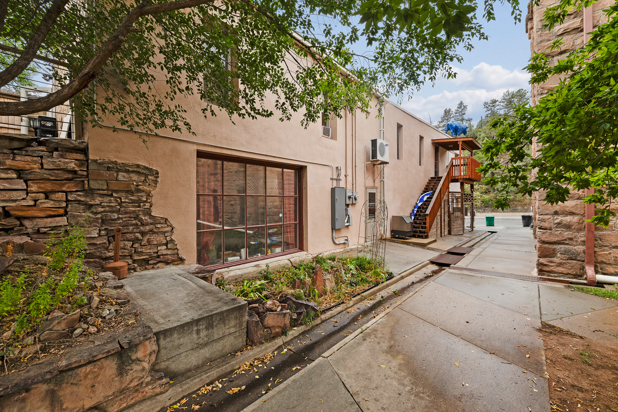 509 North River Street, Hot Springs, SD 57747