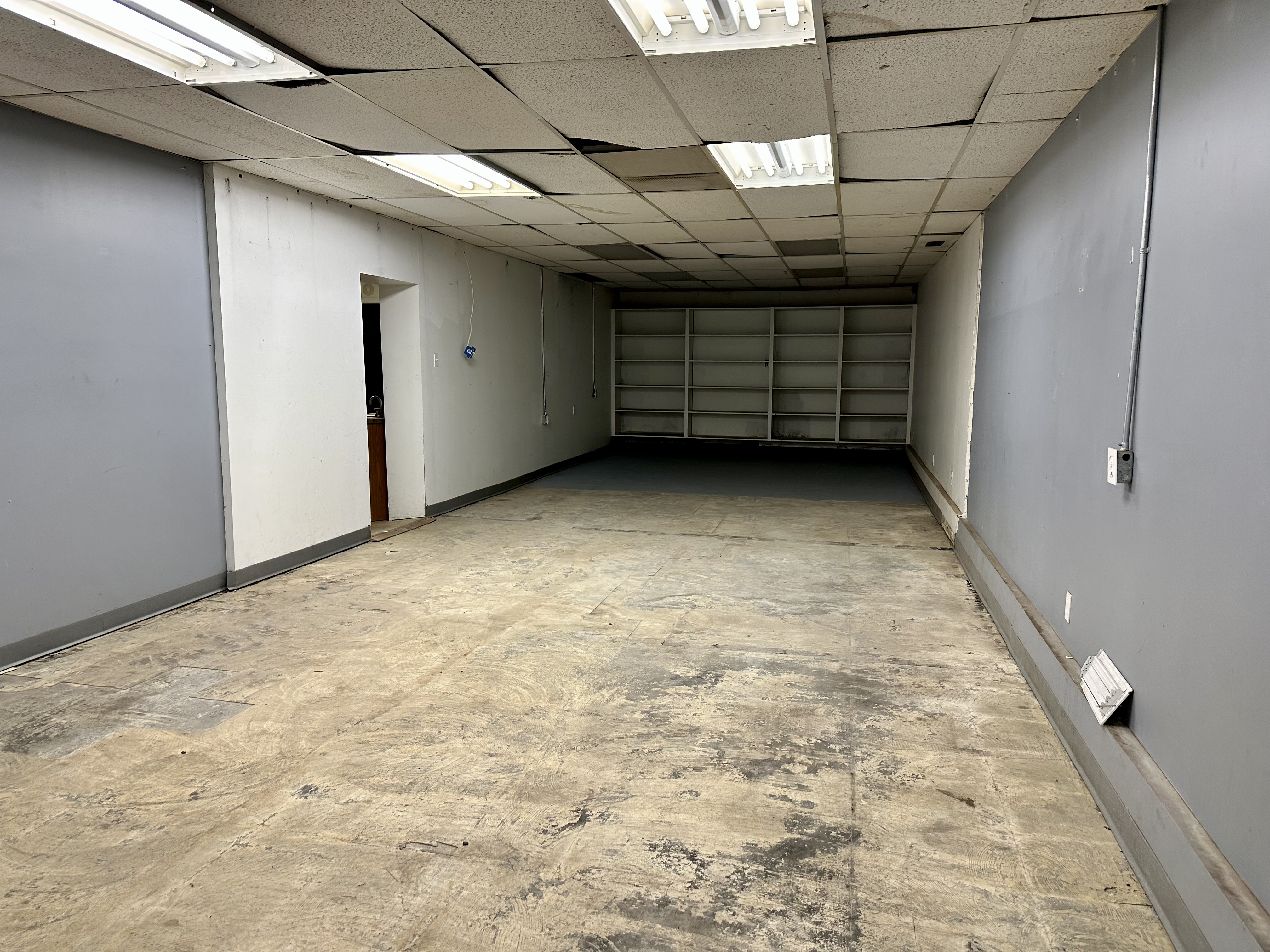 Office Warehouse For Sale, 2703 Turner Road, Lansing, MI 48906