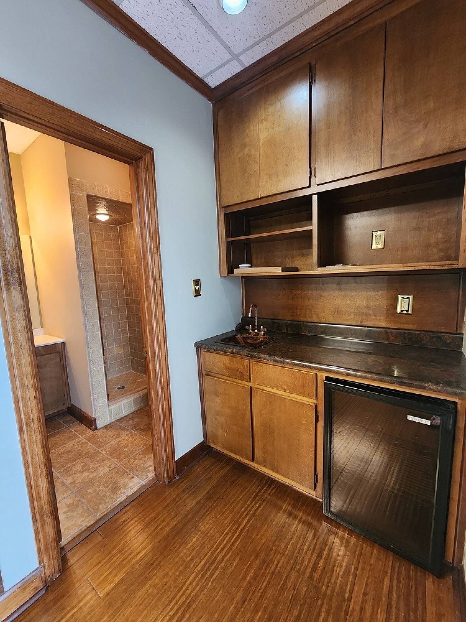 Huntsville - 303 Williams Ave - PRIME OFFICE CONDO for Lease, 303 Williams Avenue Southeast, Huntsville, AL 35801