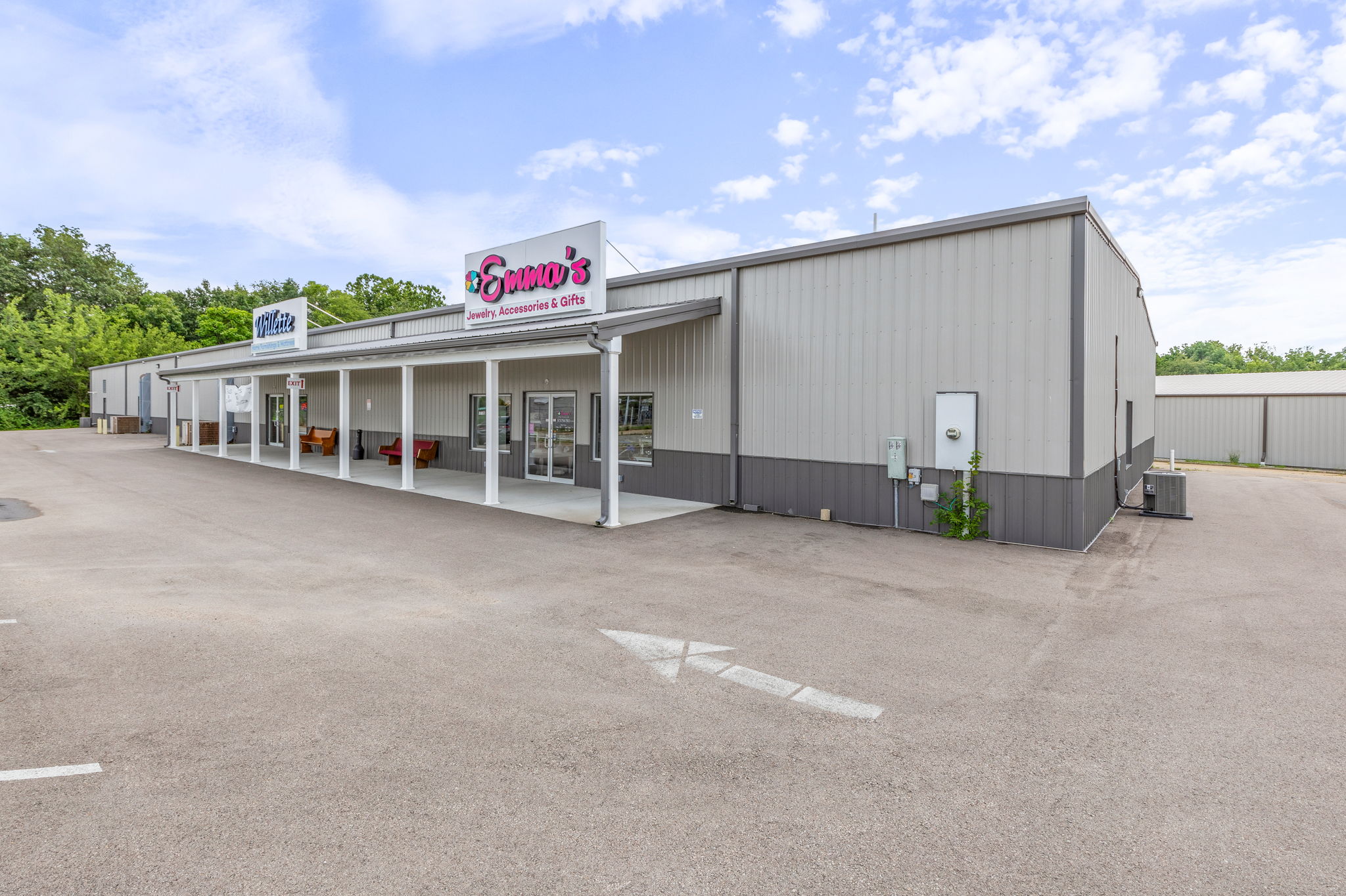 650 Walton Dr., 650 Walton Drive, Farmington, MO 63640