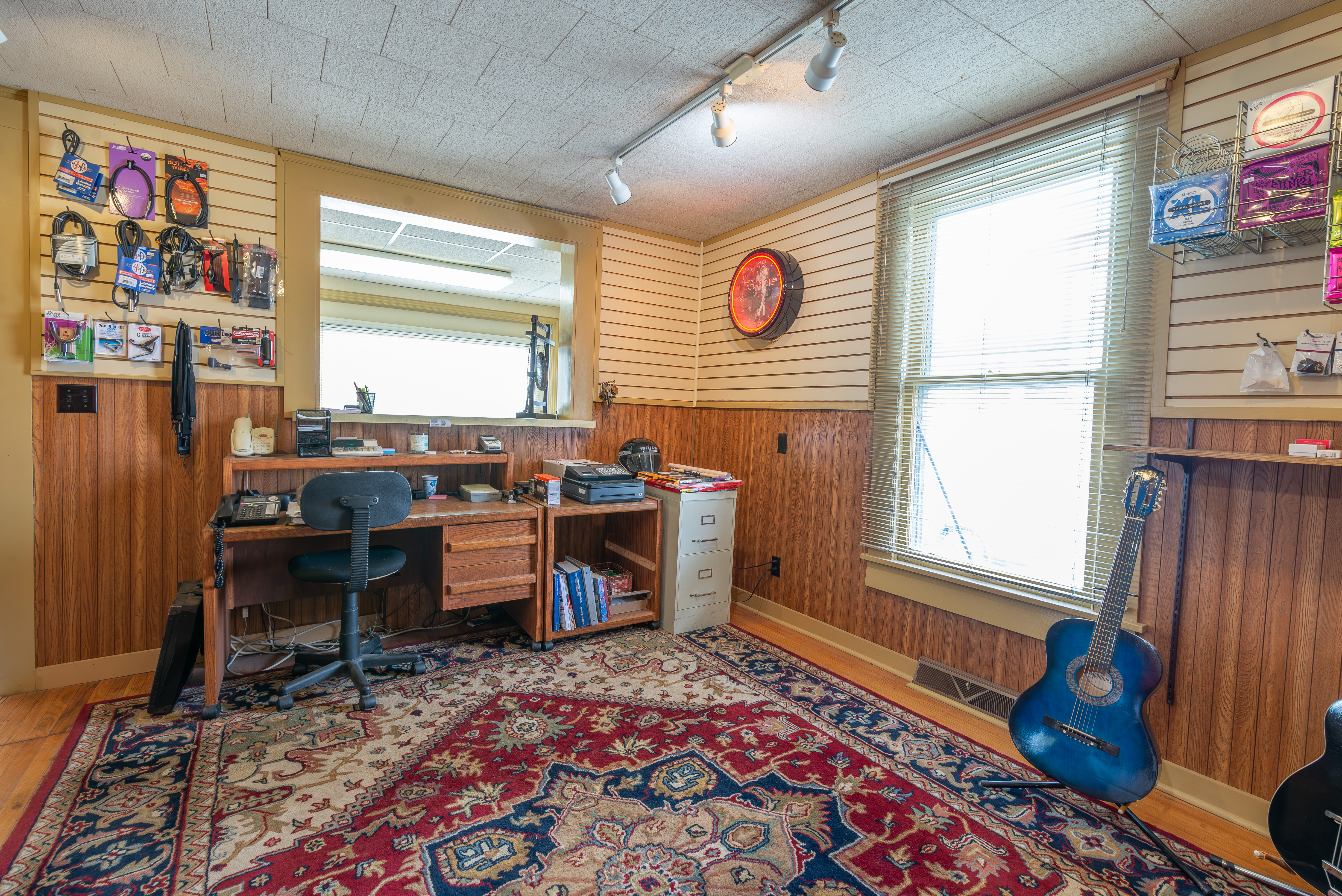 223 North Galena Avenue, Freeport, IL 61032