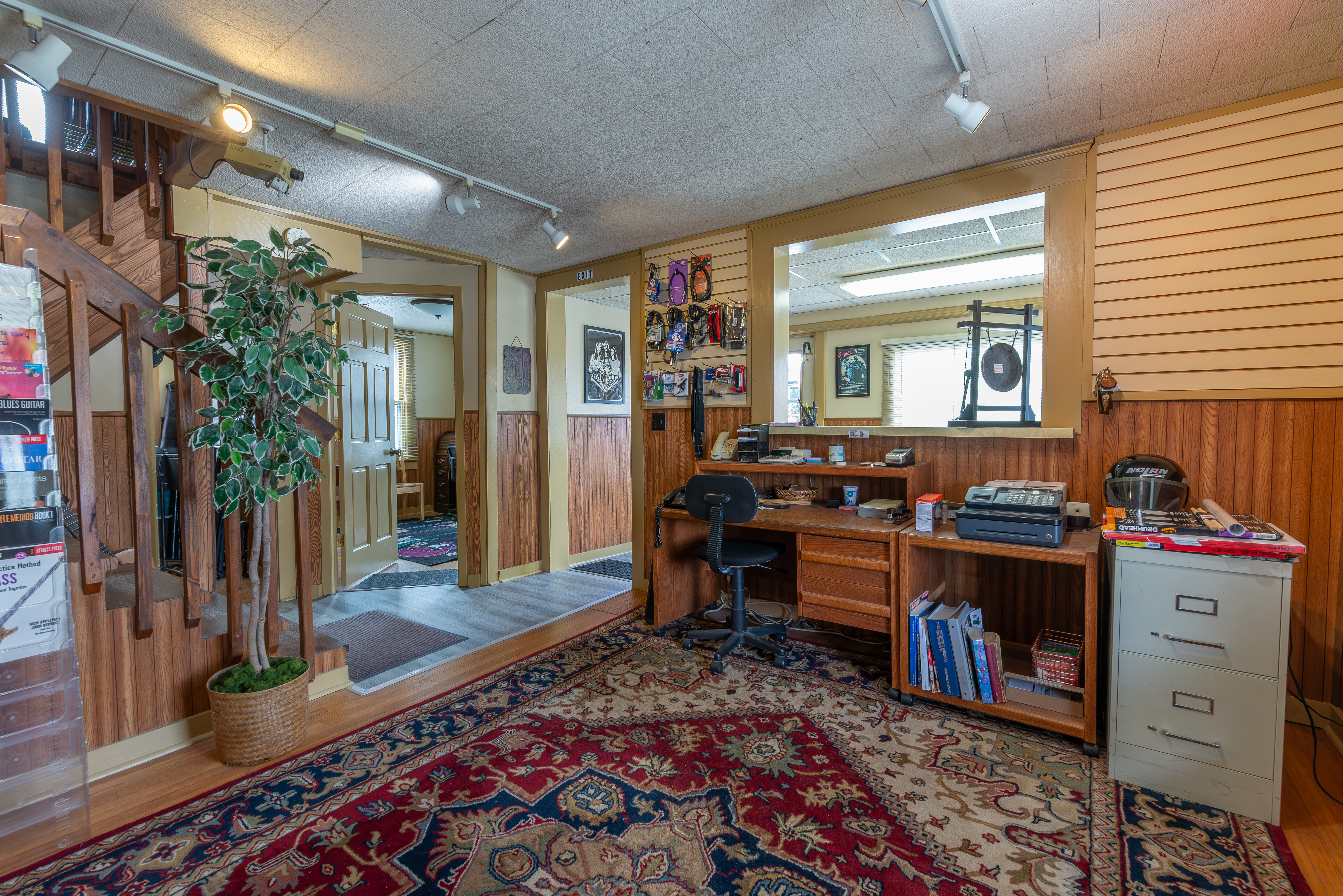 223 North Galena Avenue, Freeport, IL 61032