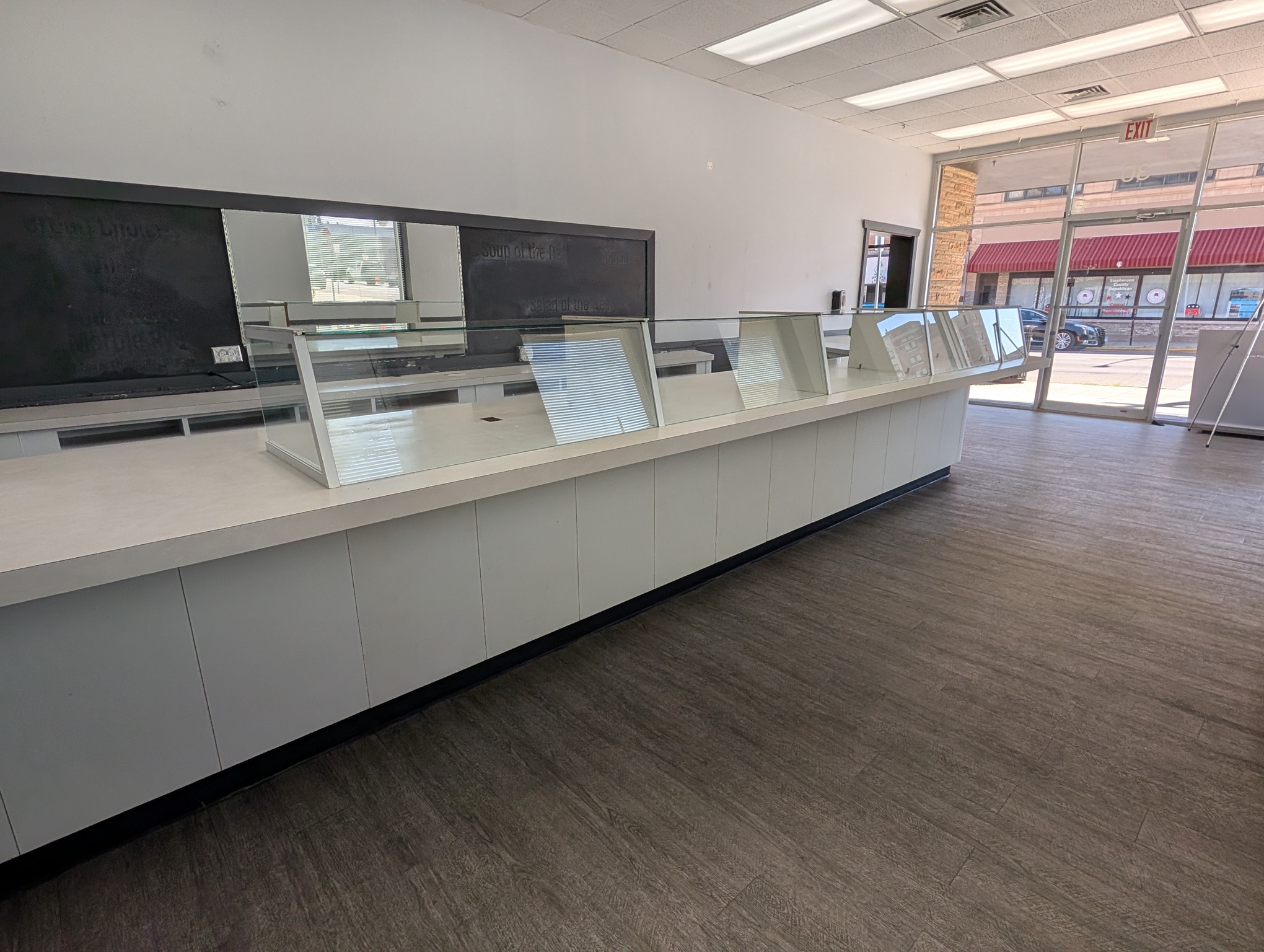 26 West Stephenson Street, Freeport, IL 61032