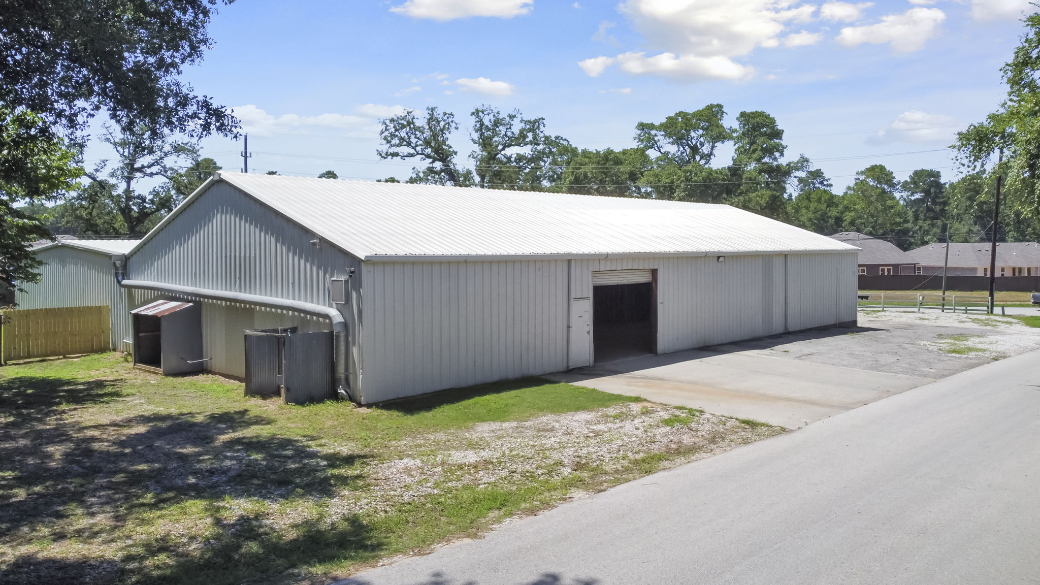 25232 Hardin Store Road, Magnolia, TX 77354