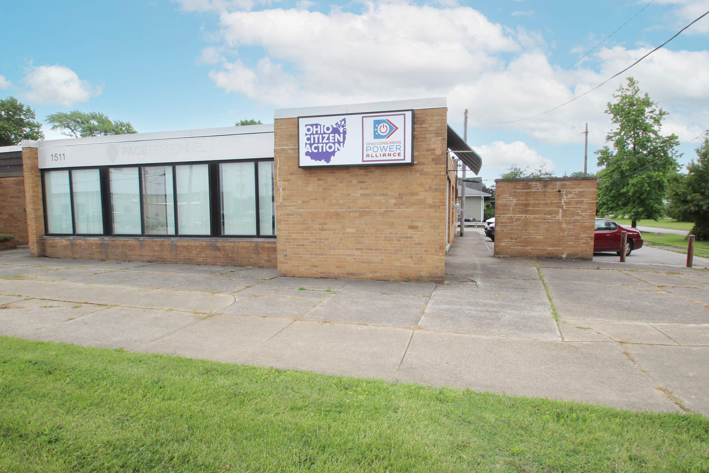 1511 Brookpark Road, Parma, OH 44134