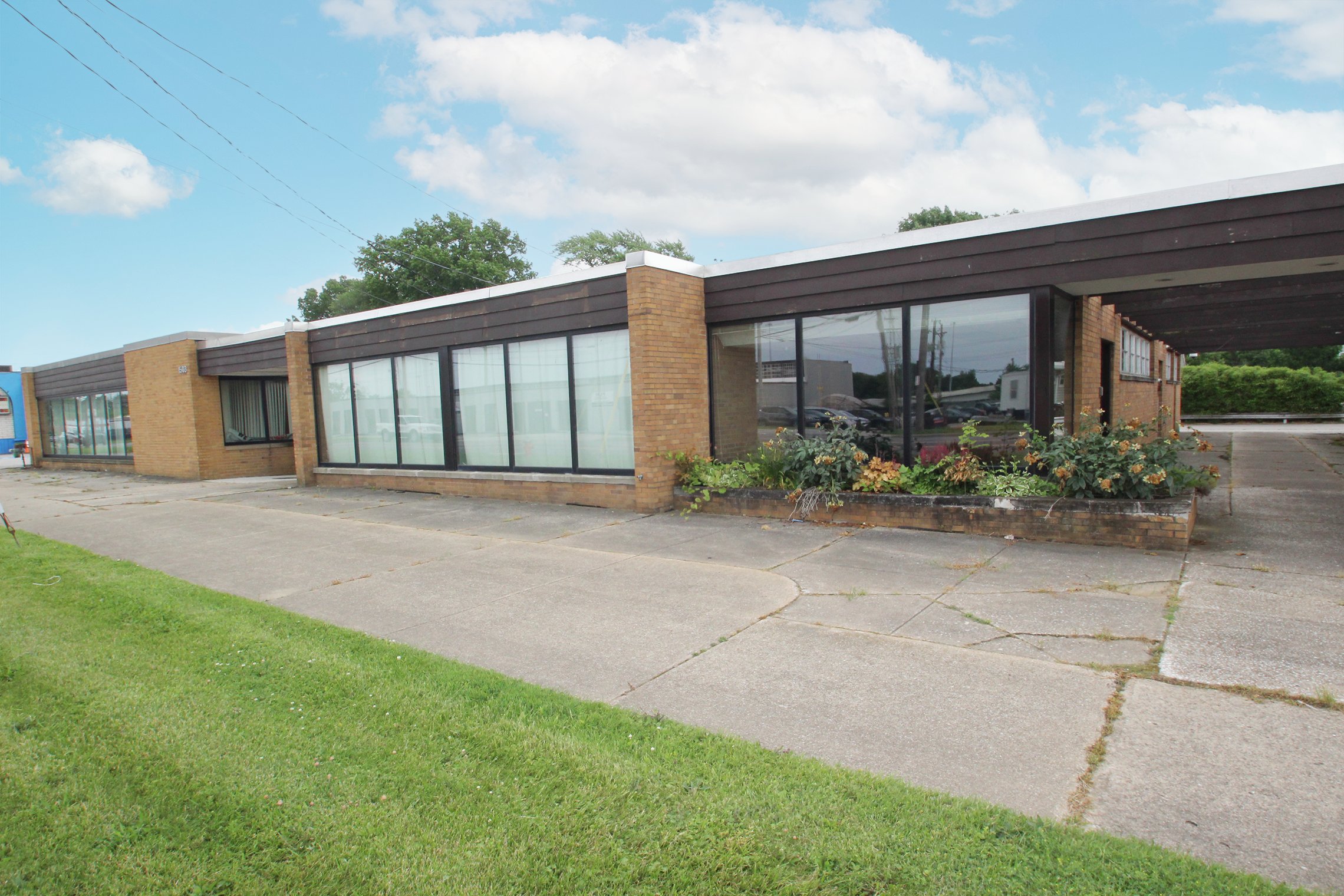 1511 Brookpark Road, Parma, OH 44134