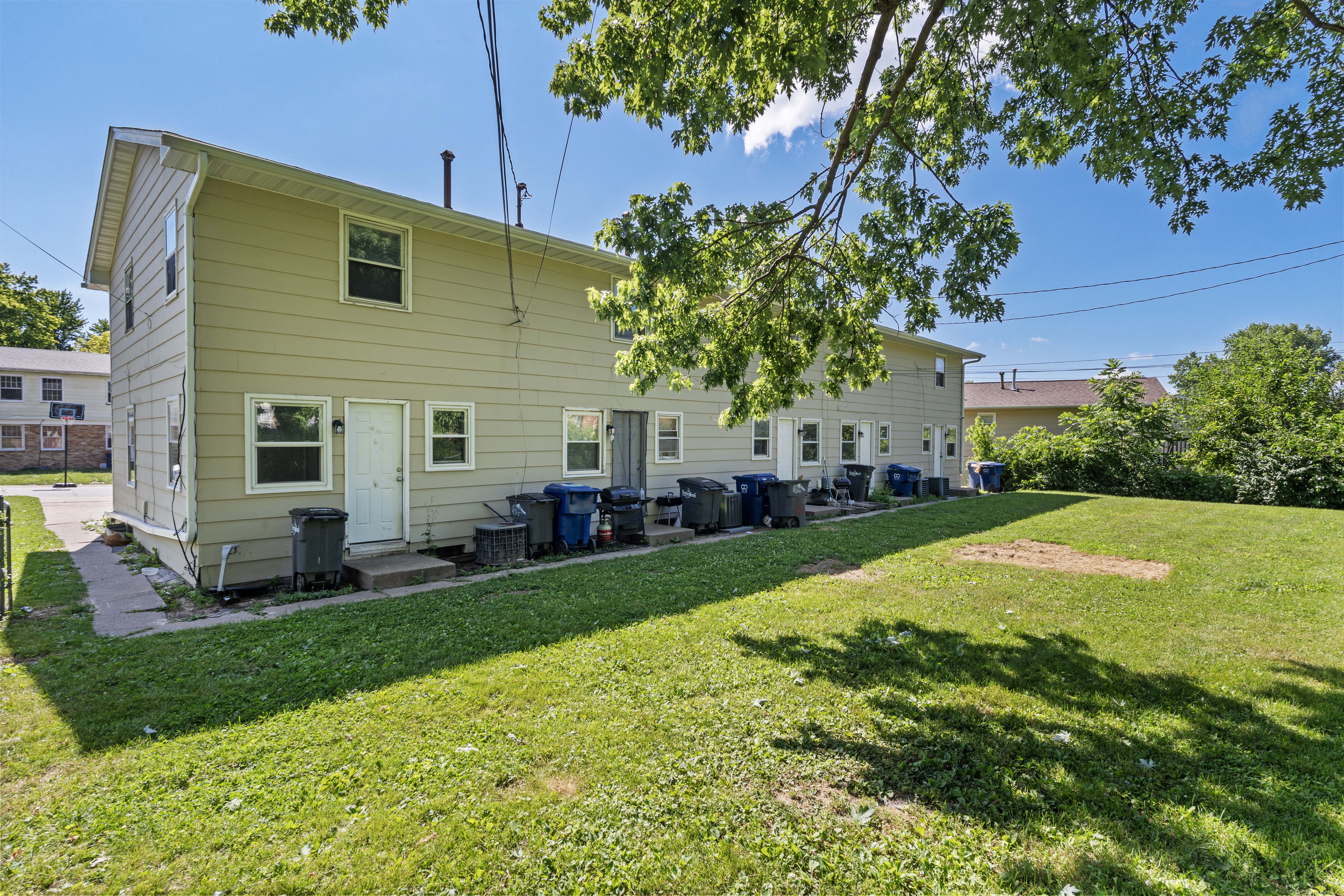 2704 Magnolia Drive, Bettendorf, IA 52722