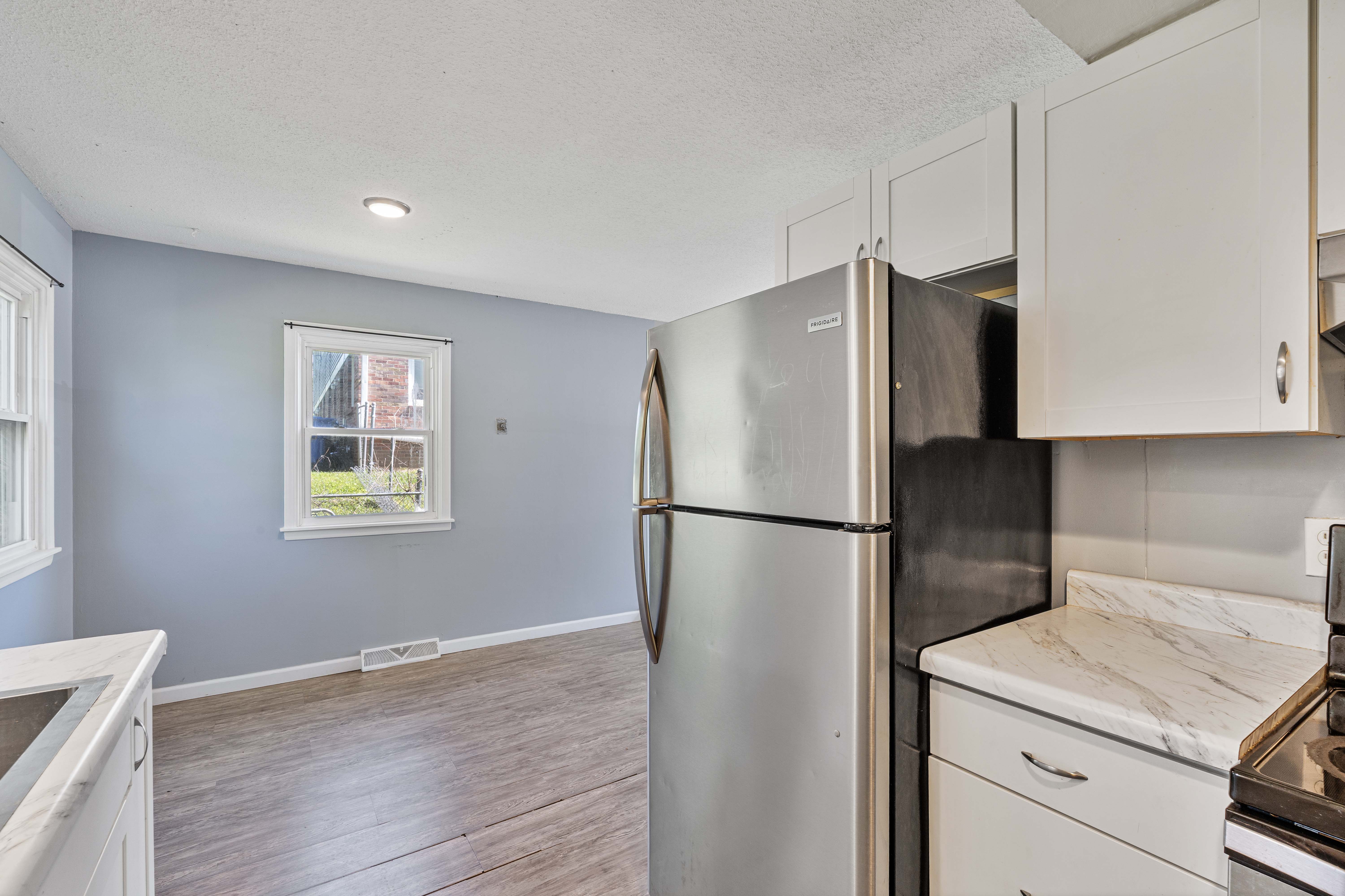 2704 Magnolia Drive, Bettendorf, IA 52722