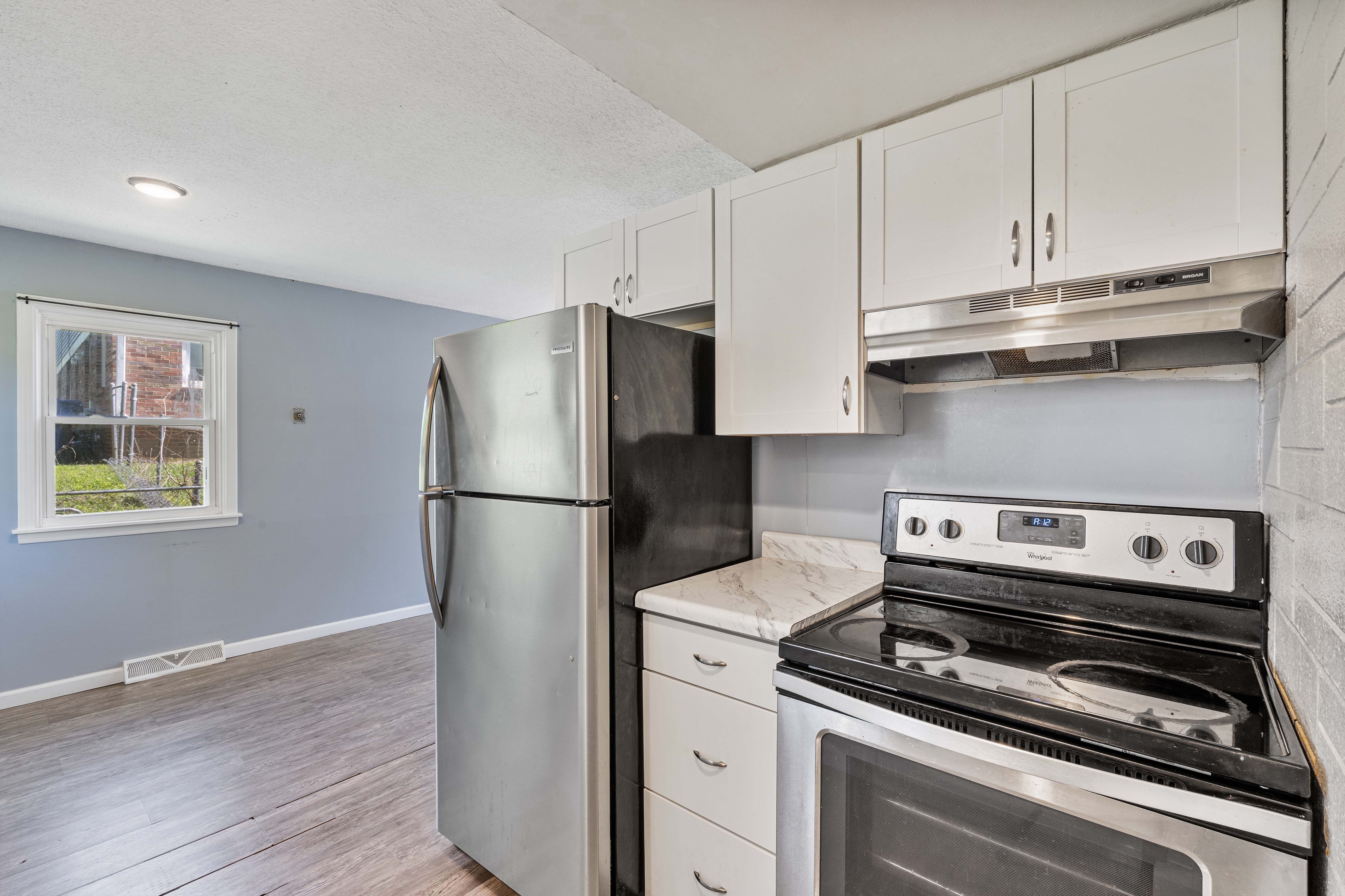 2704 Magnolia Drive, Bettendorf, IA 52722