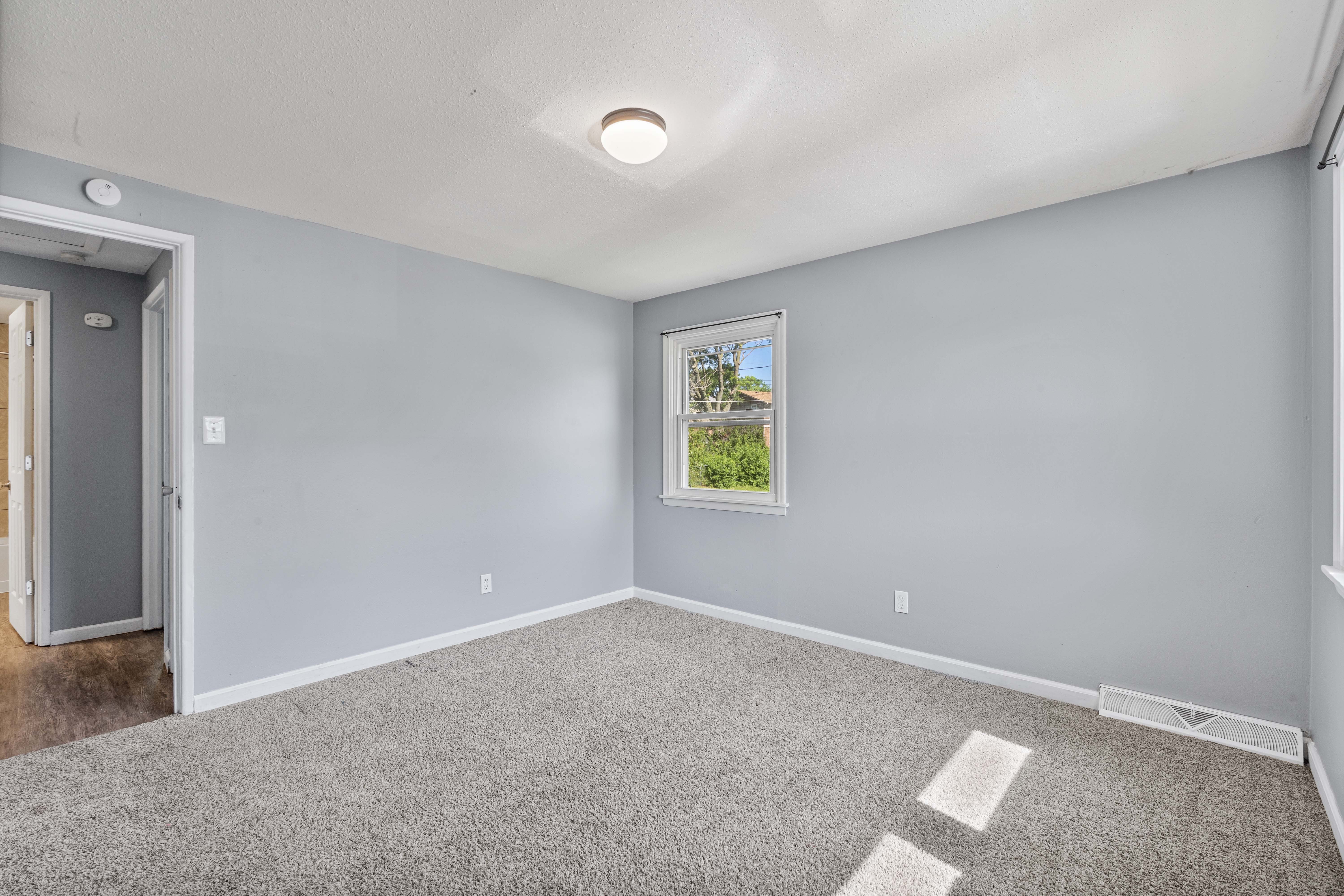 2704 Magnolia Drive, Bettendorf, IA 52722