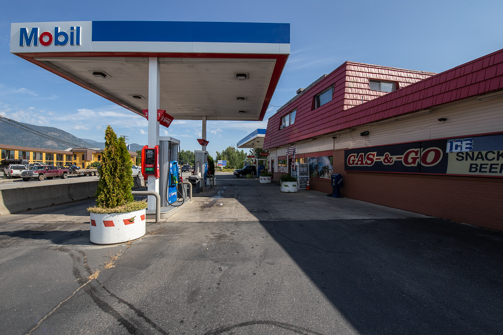 830 Fifth Avenue, Sandpoint, ID 83864