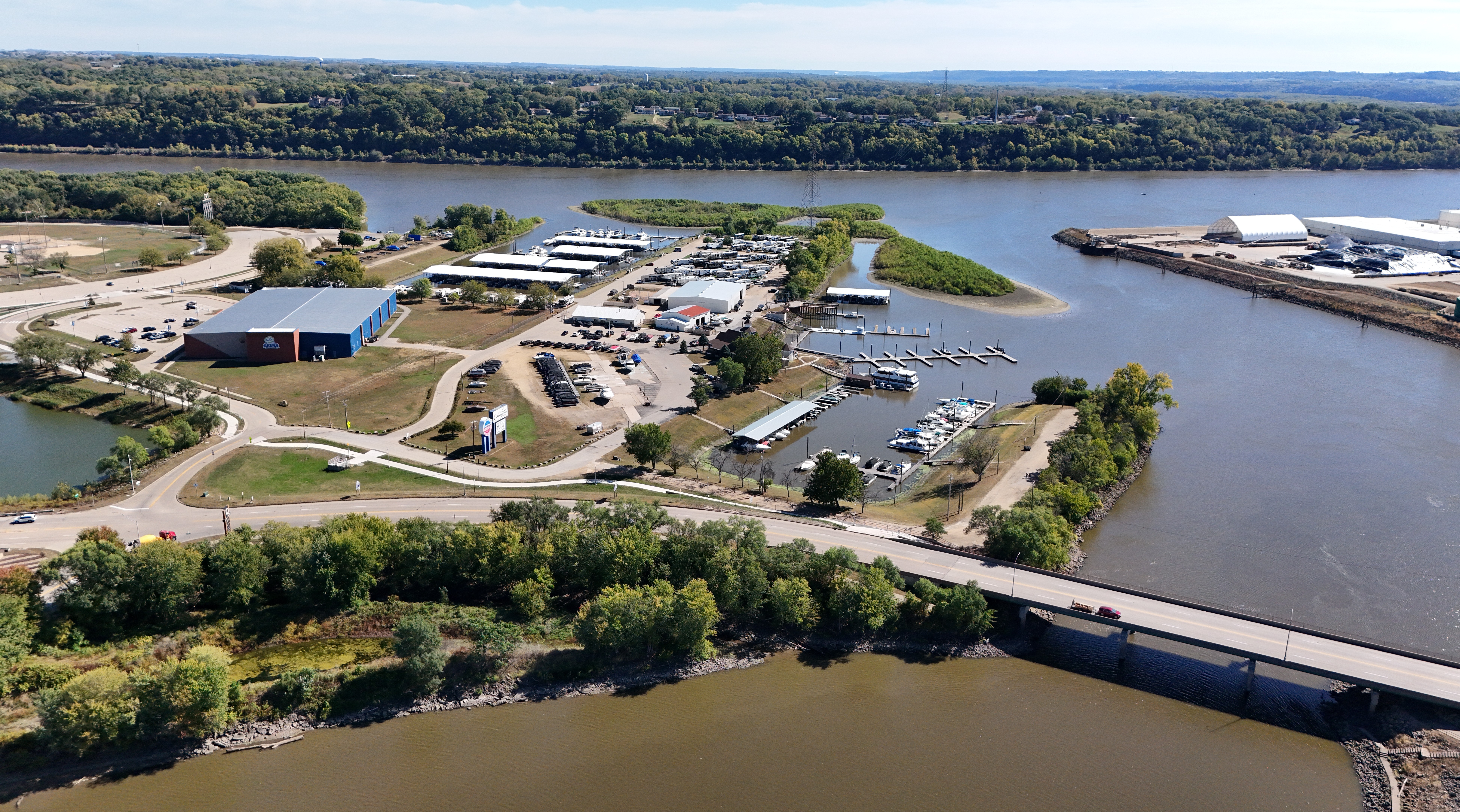 1630 East 16th Street, Dubuque, IA 52001