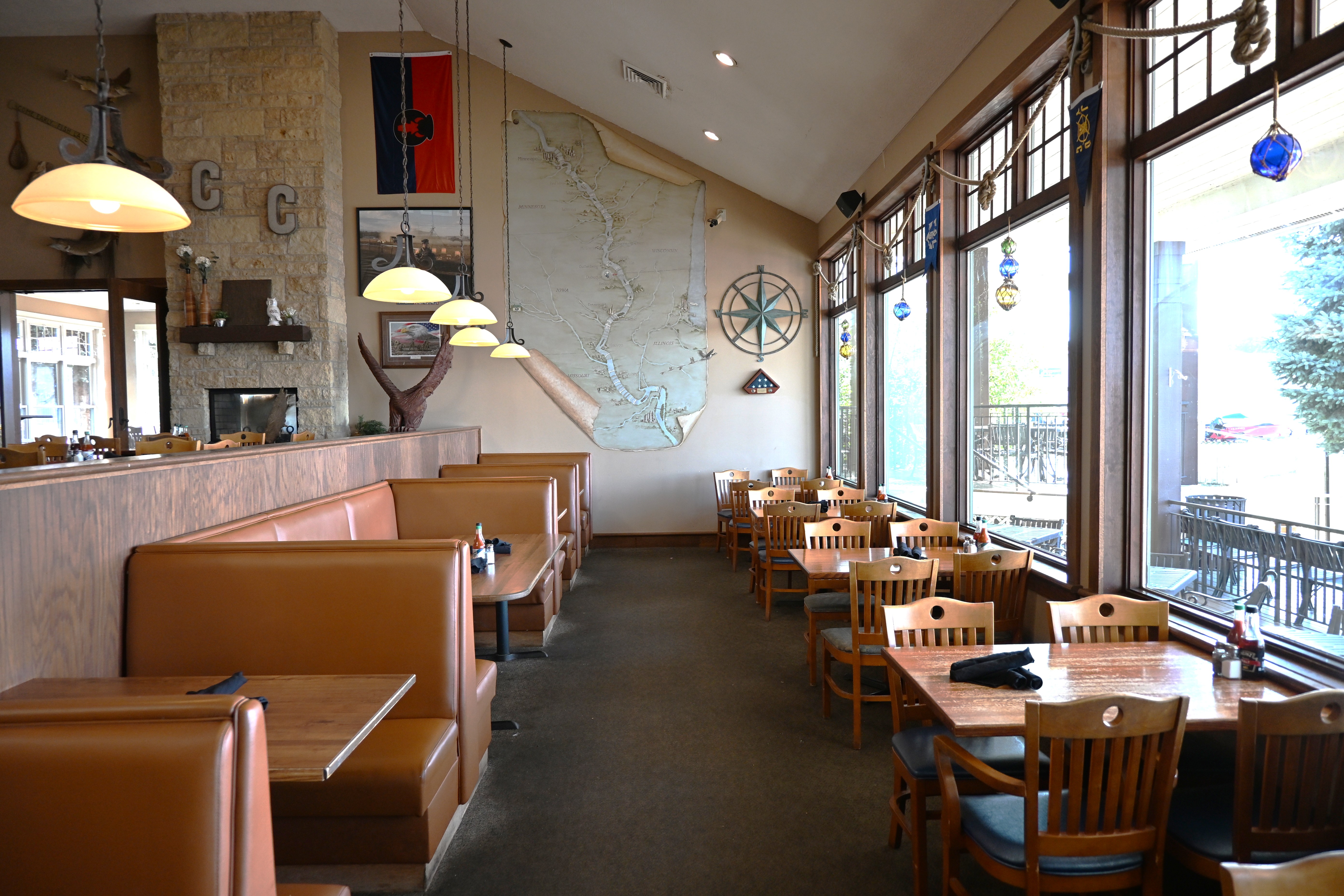 1630 East 16th Street, Dubuque, IA 52001