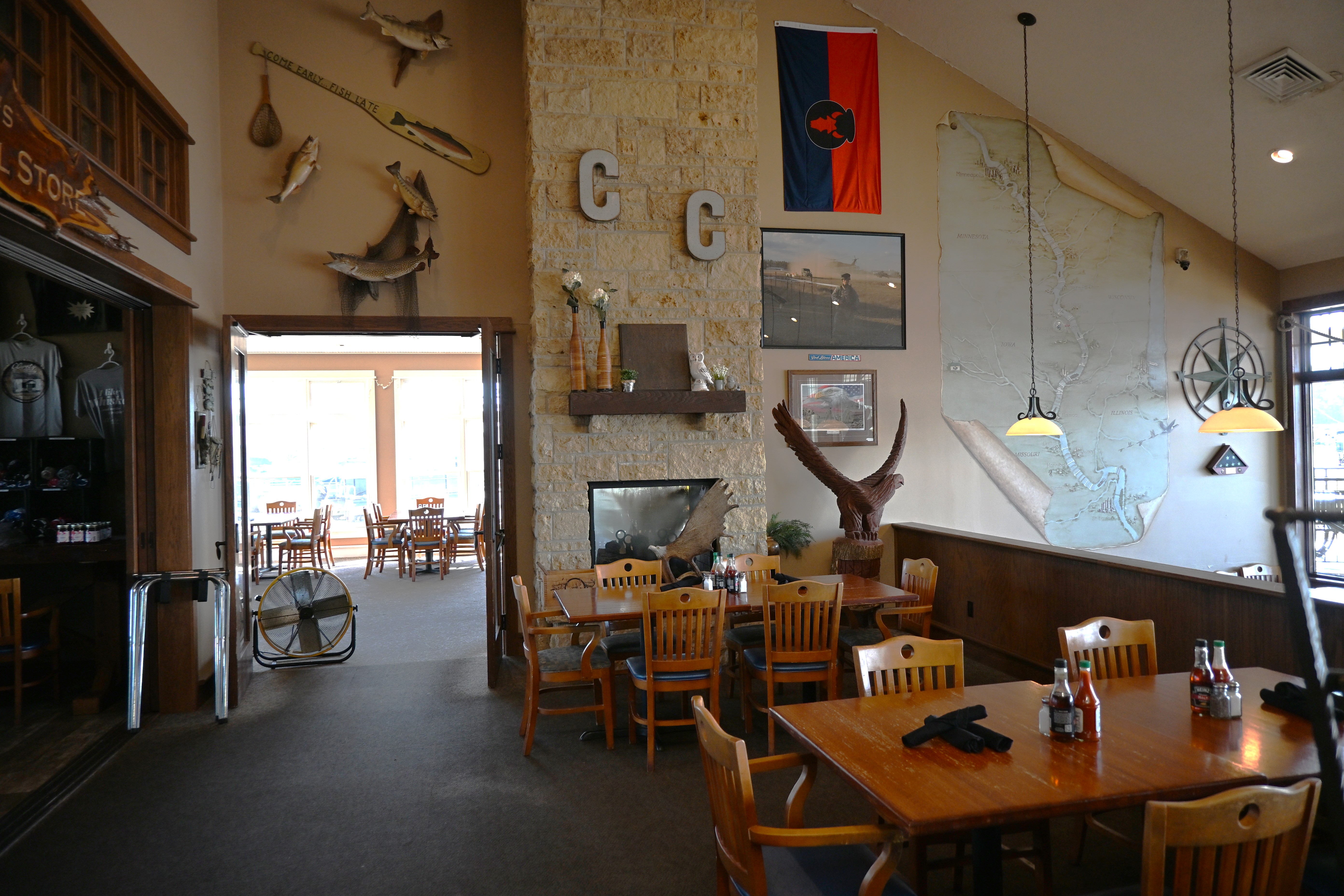 1630 East 16th Street, Dubuque, IA 52001