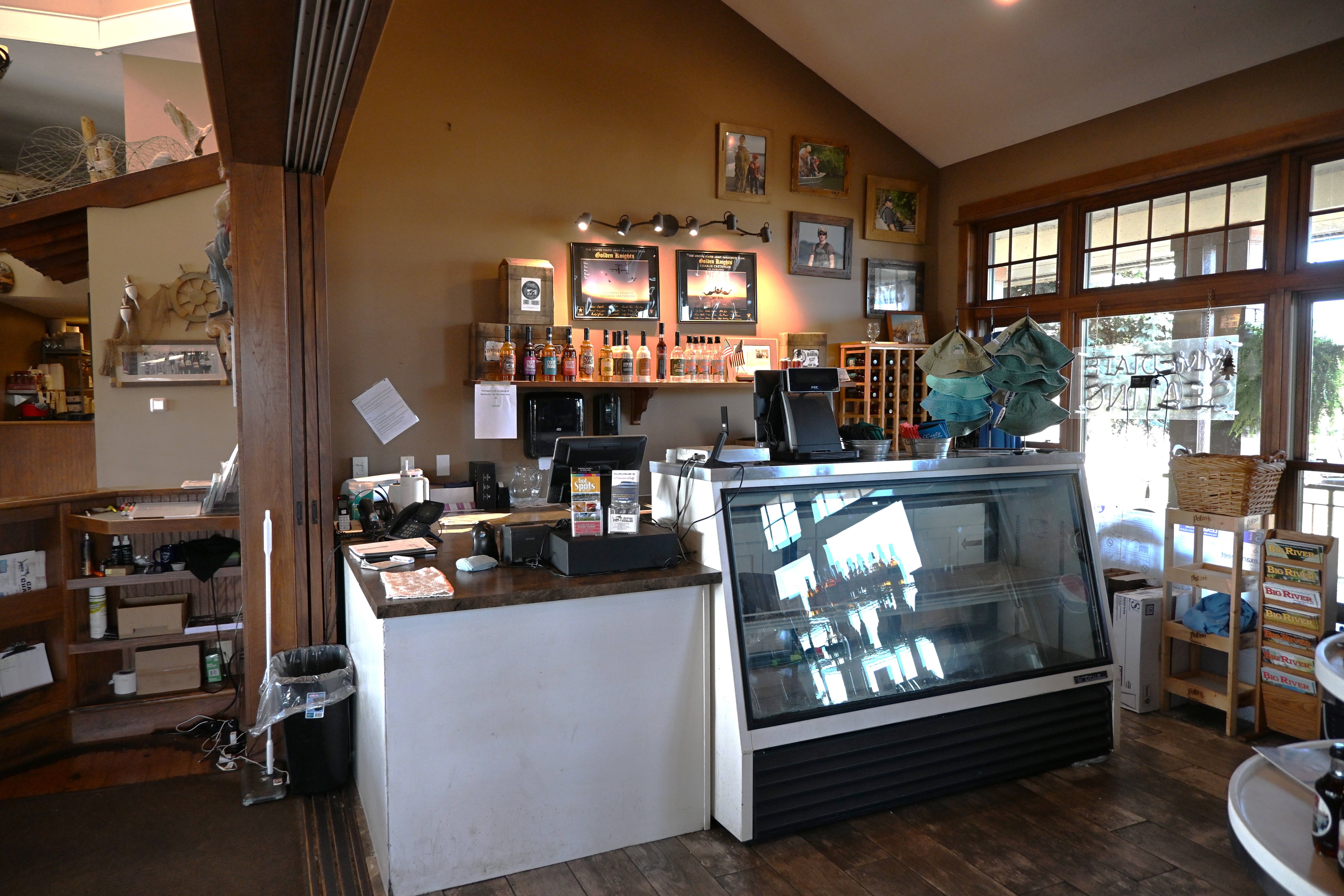 1630 East 16th Street, Dubuque, IA 52001