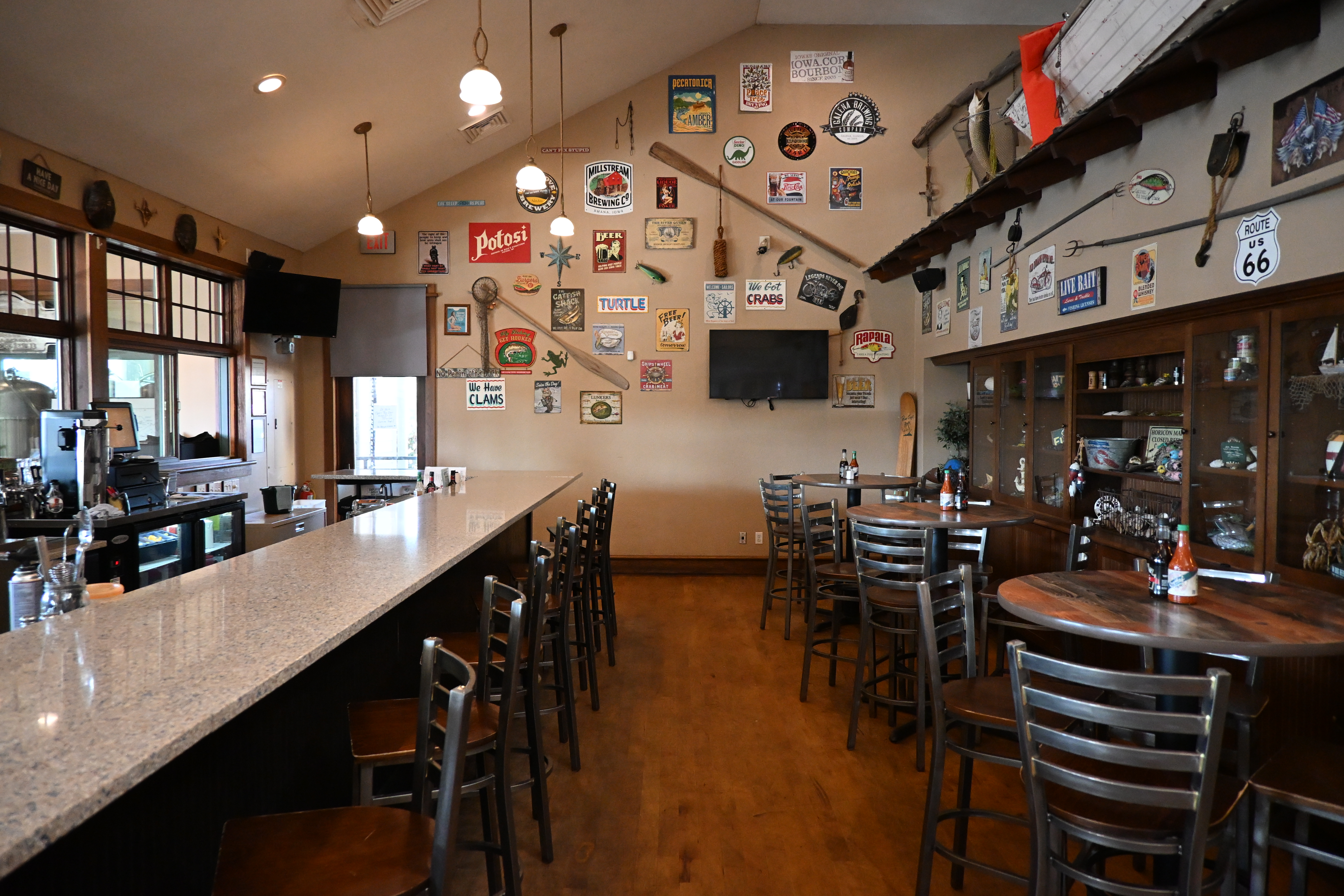 1630 East 16th Street, Dubuque, IA 52001