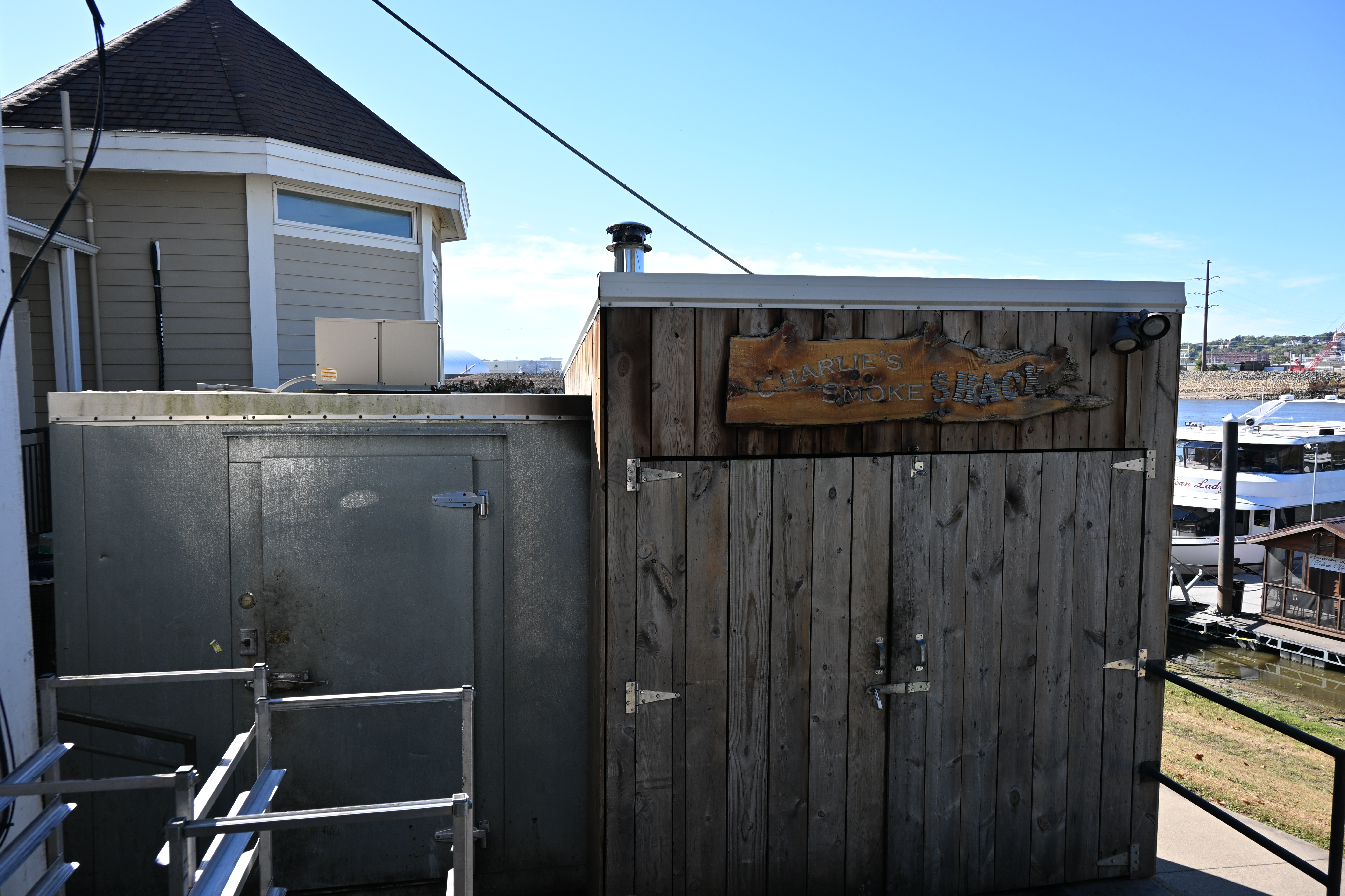 1630 East 16th Street, Dubuque, IA 52001