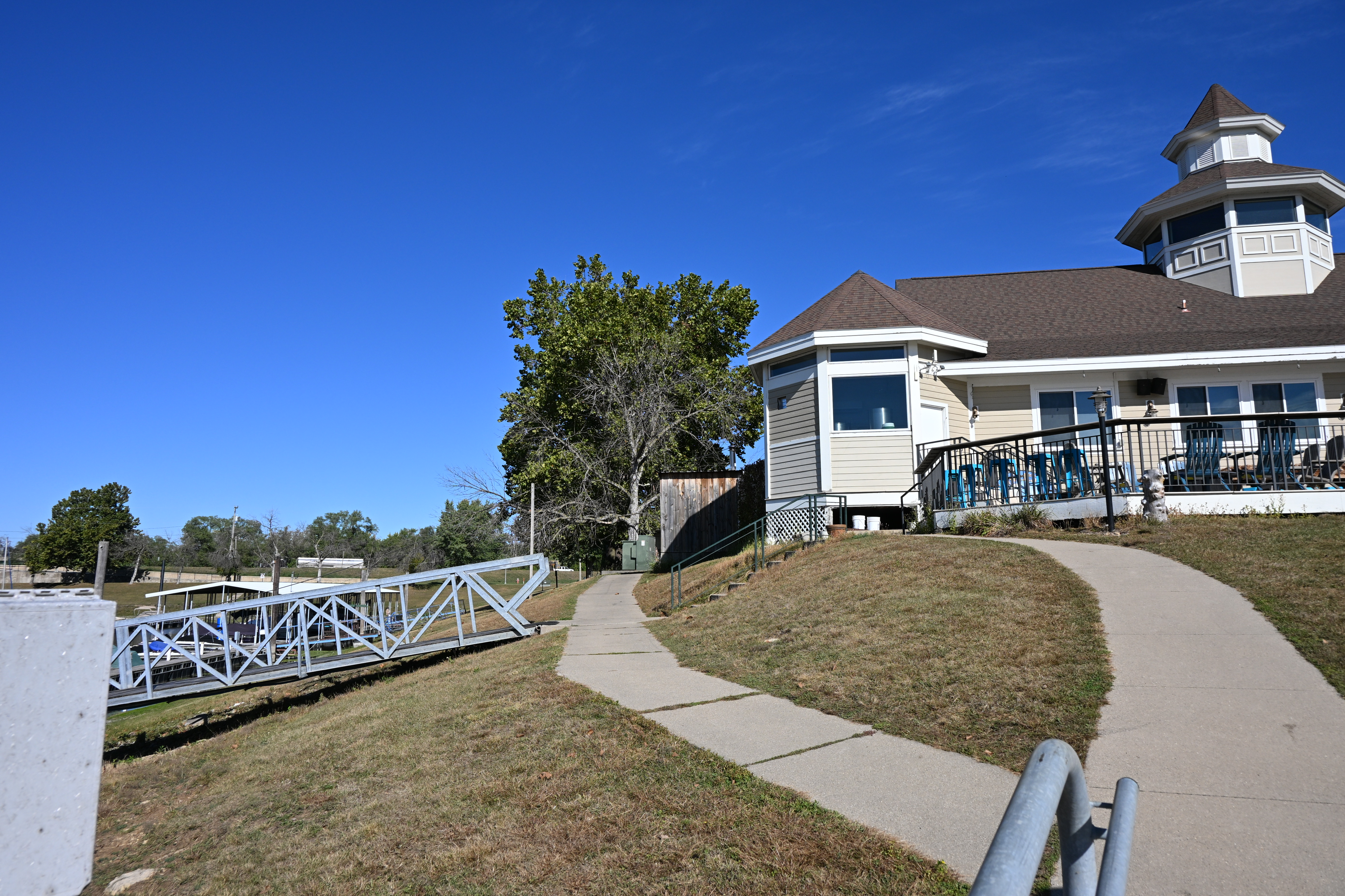 1630 East 16th Street, Dubuque, IA 52001