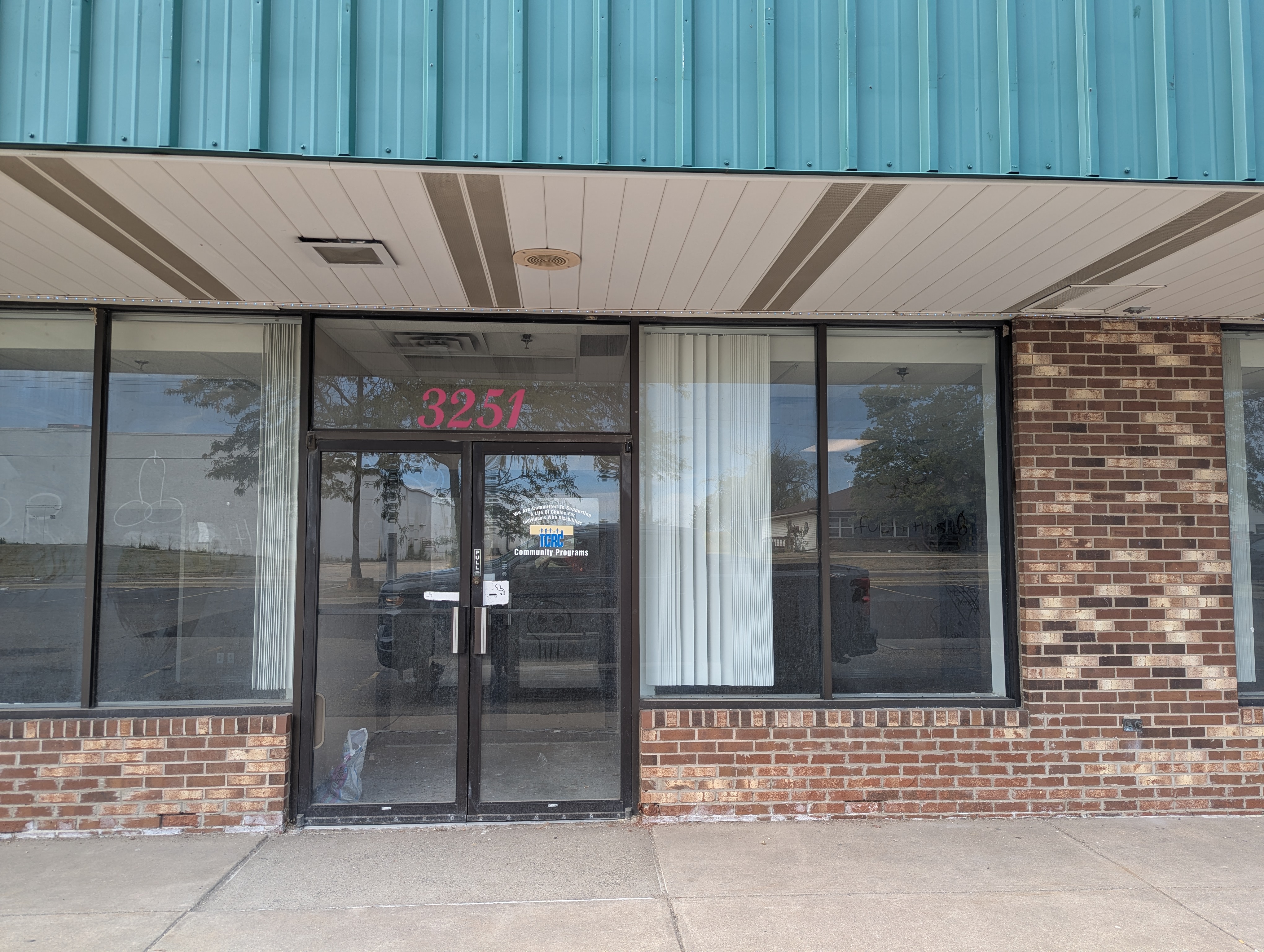 3245 Court St, 3245 Court Street, Pekin, IL 61554