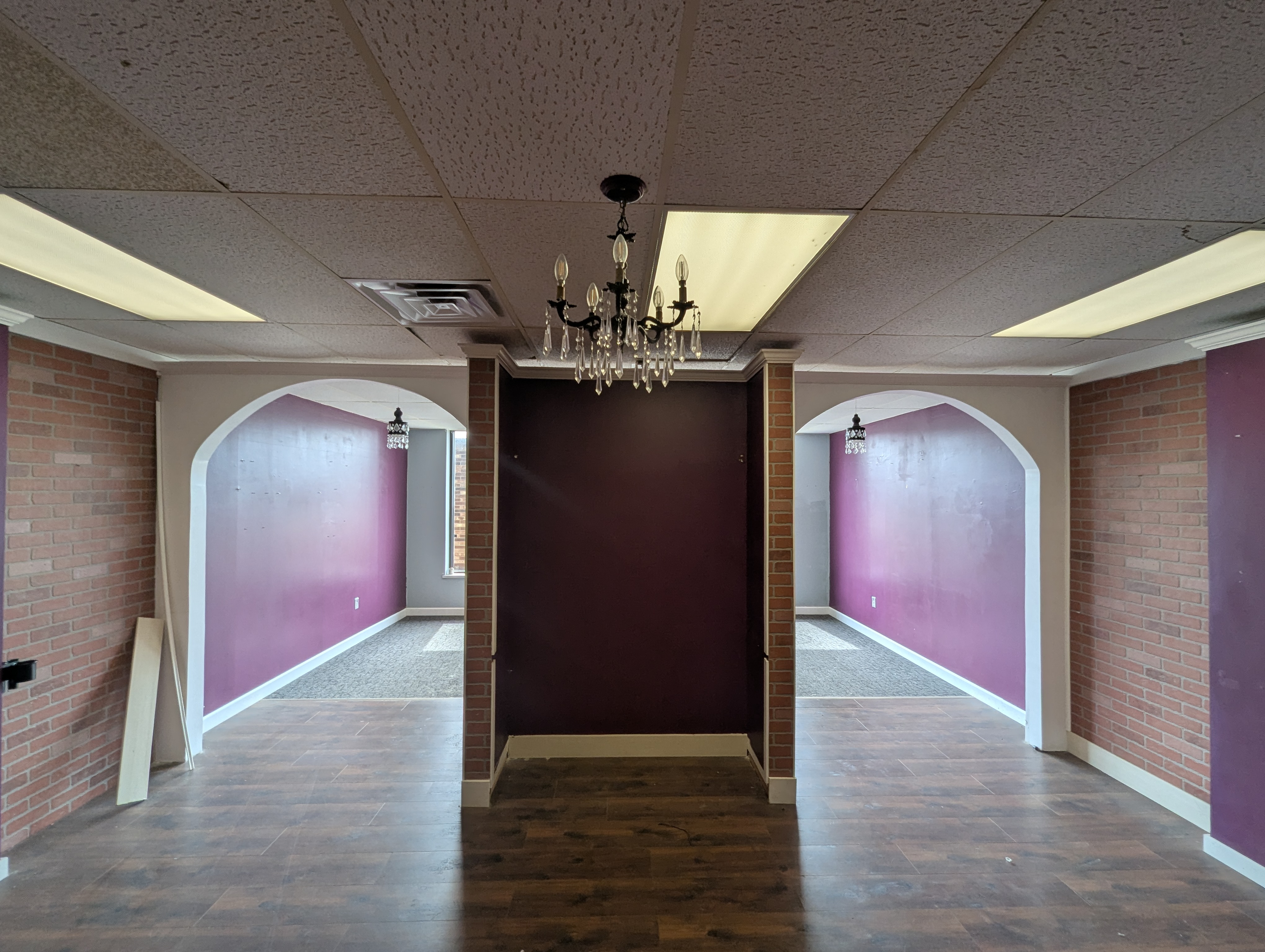 3245 Court St, 3245 Court Street, Pekin, IL 61554