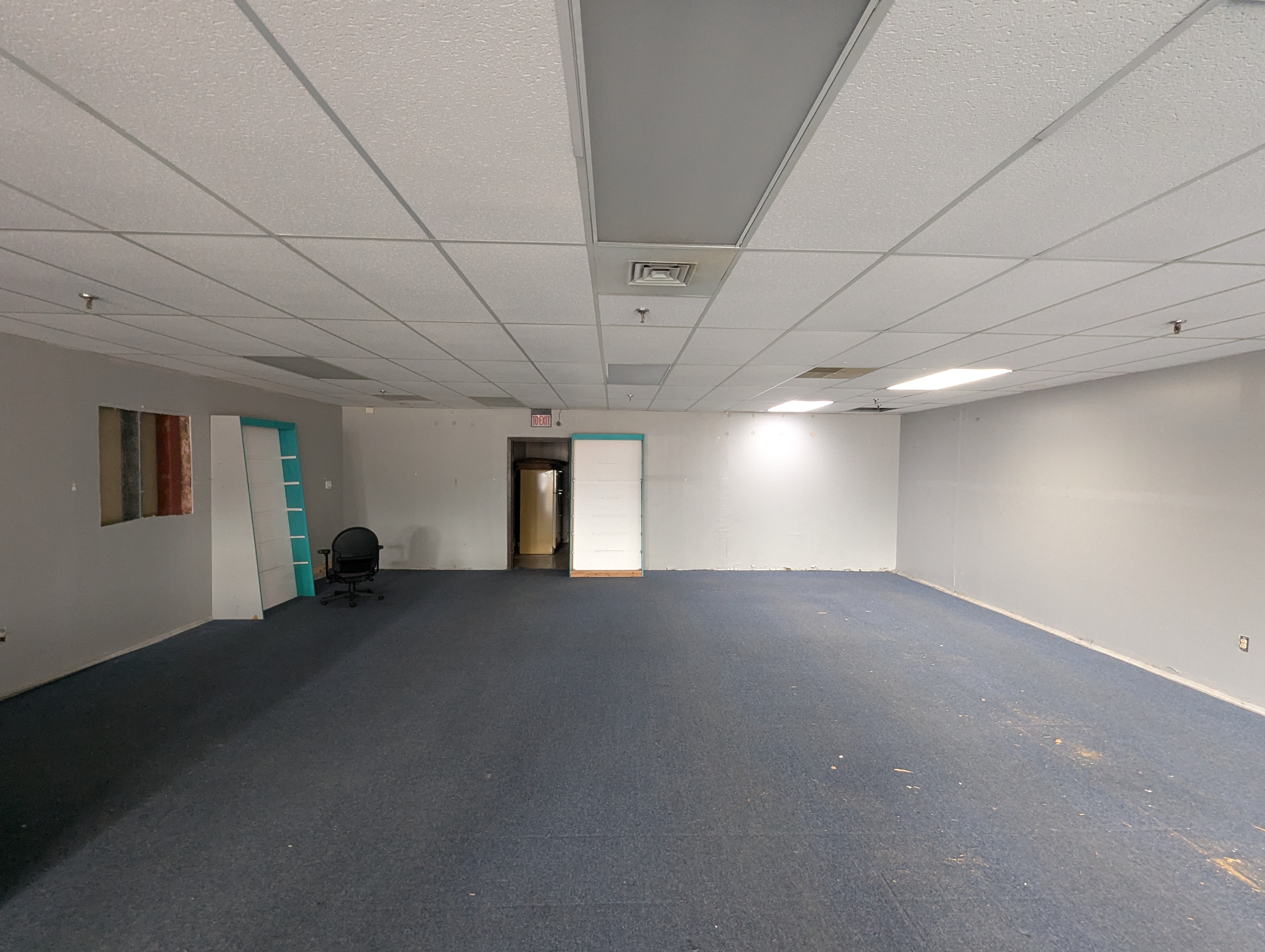 3245 Court St, 3245 Court Street, Pekin, IL 61554