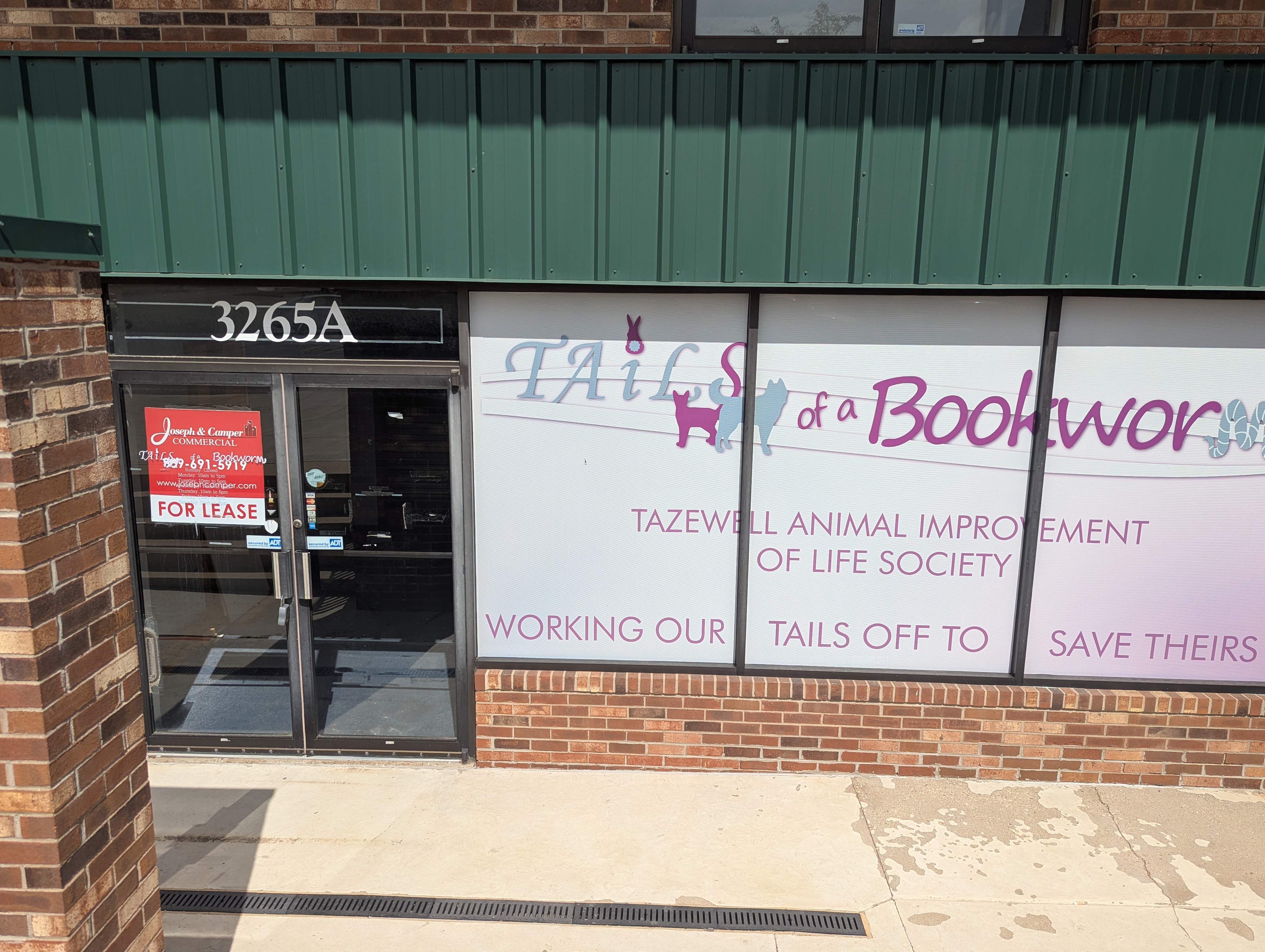 3245 Court St, 3245 Court Street, Pekin, IL 61554