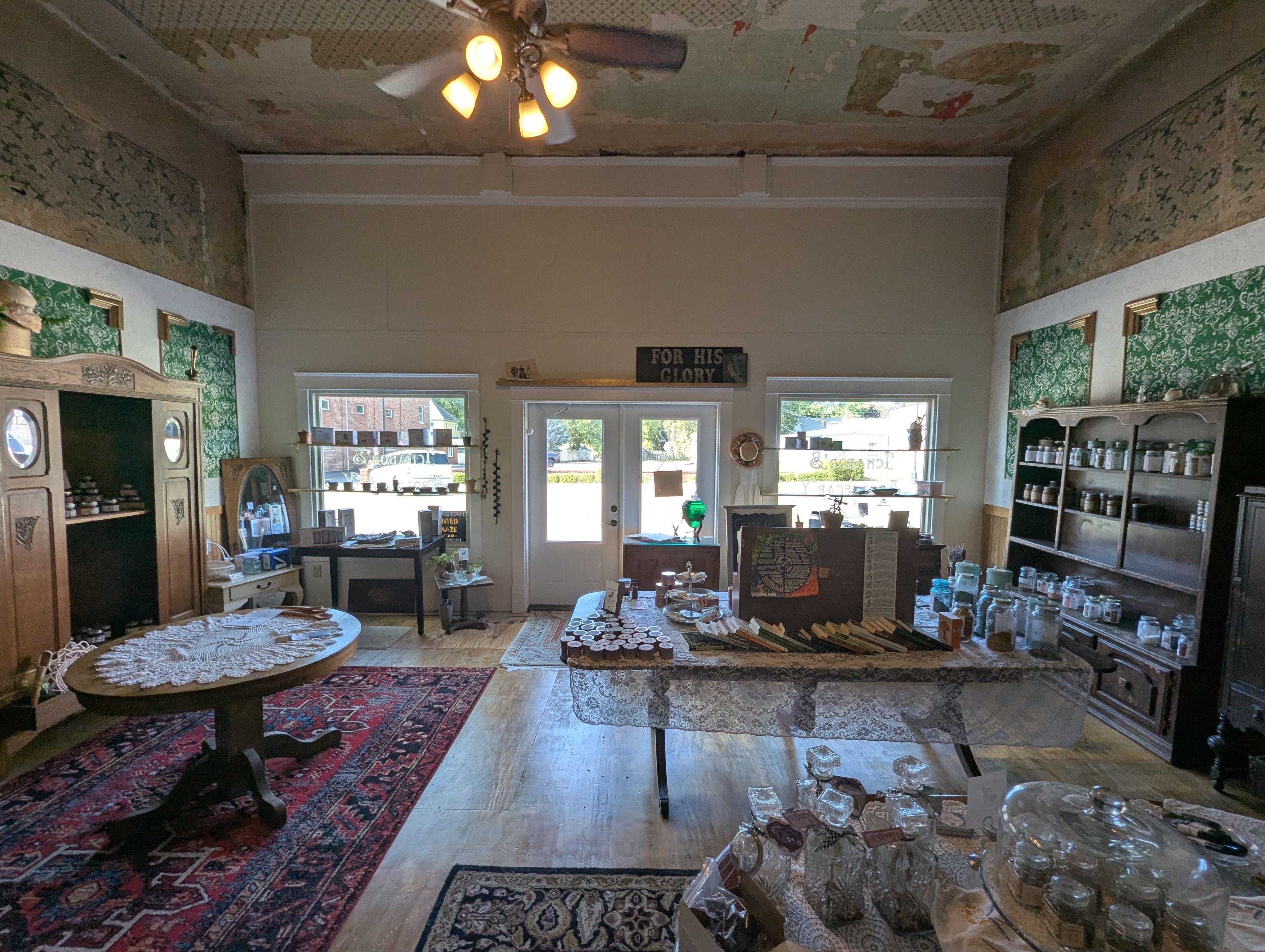 412 & 414 S Locust St, 412 South Locust Street, Delavan, IL 61734