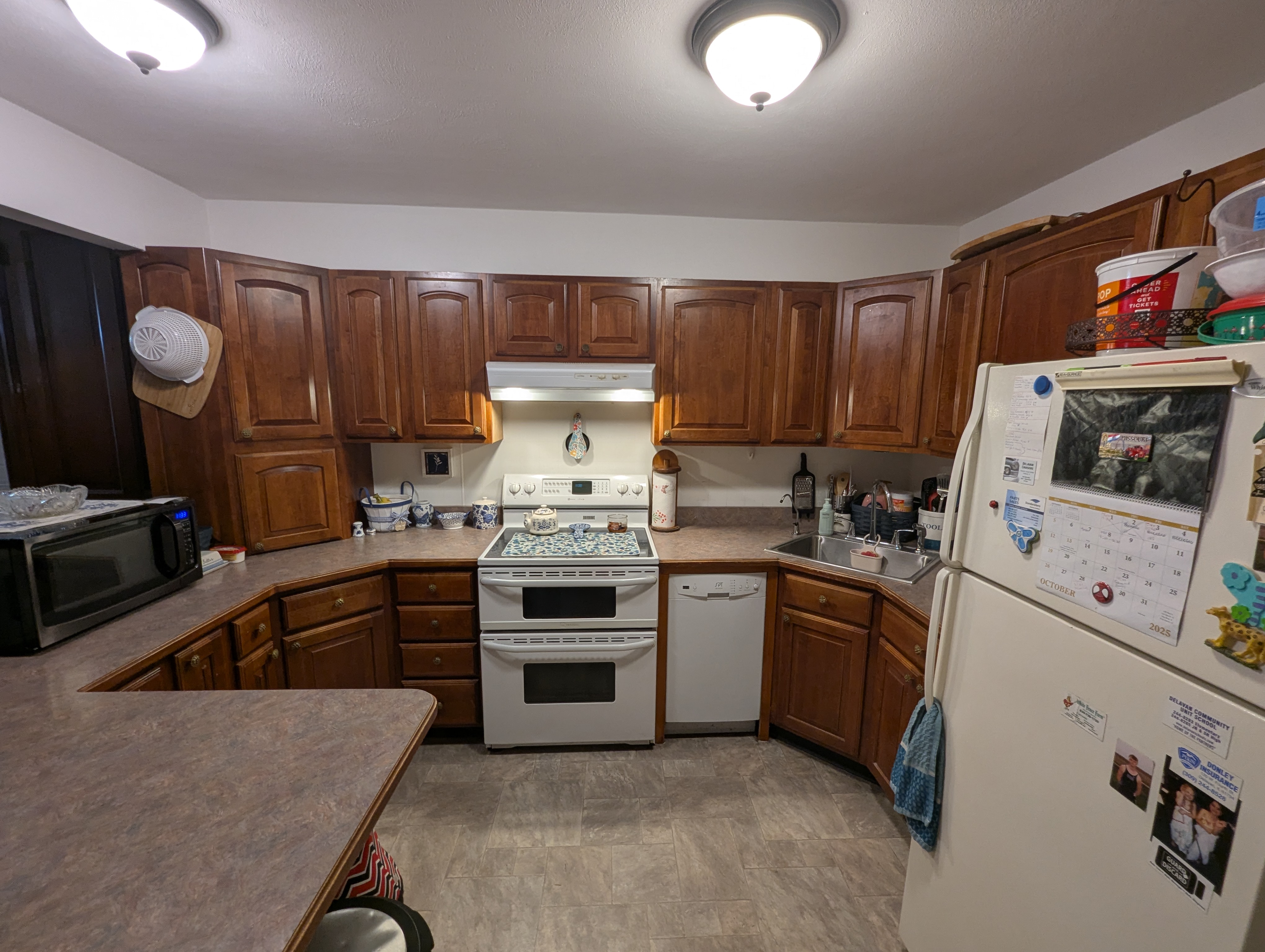 412 & 414 S Locust St, 412 South Locust Street, Delavan, IL 61734