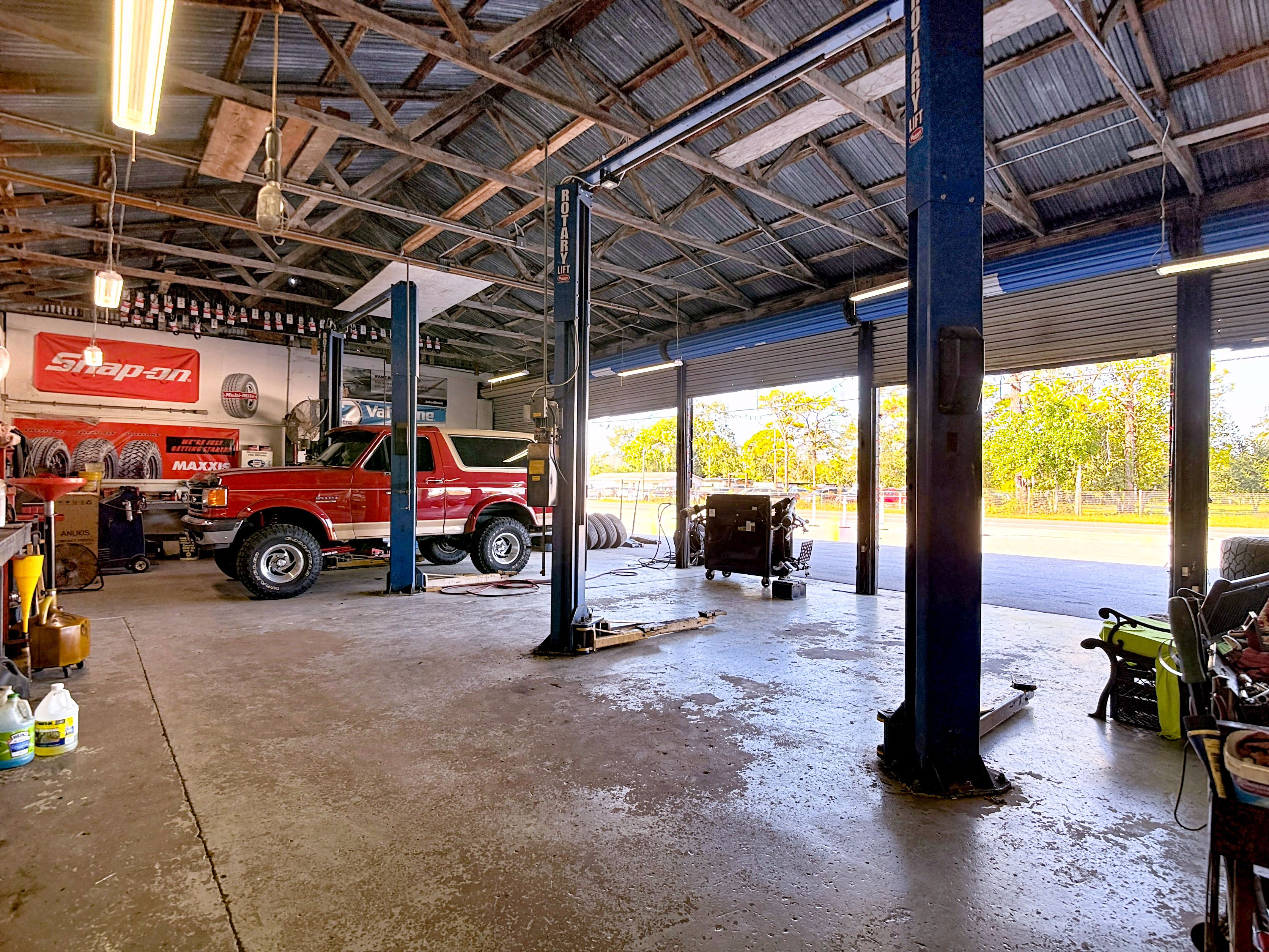 16924 Shady Hills Road, Spring Hill, FL 34610