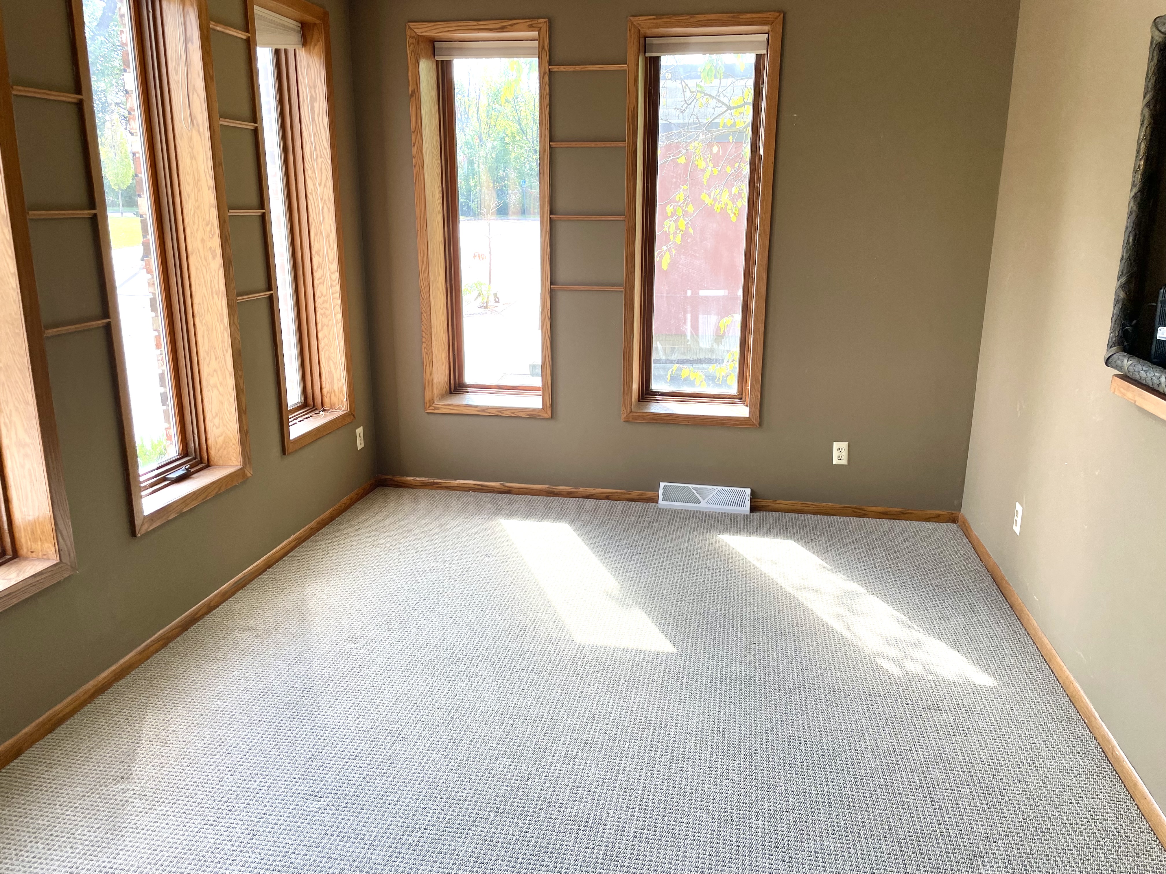 125 2nd Street North, Delano, MN 55328