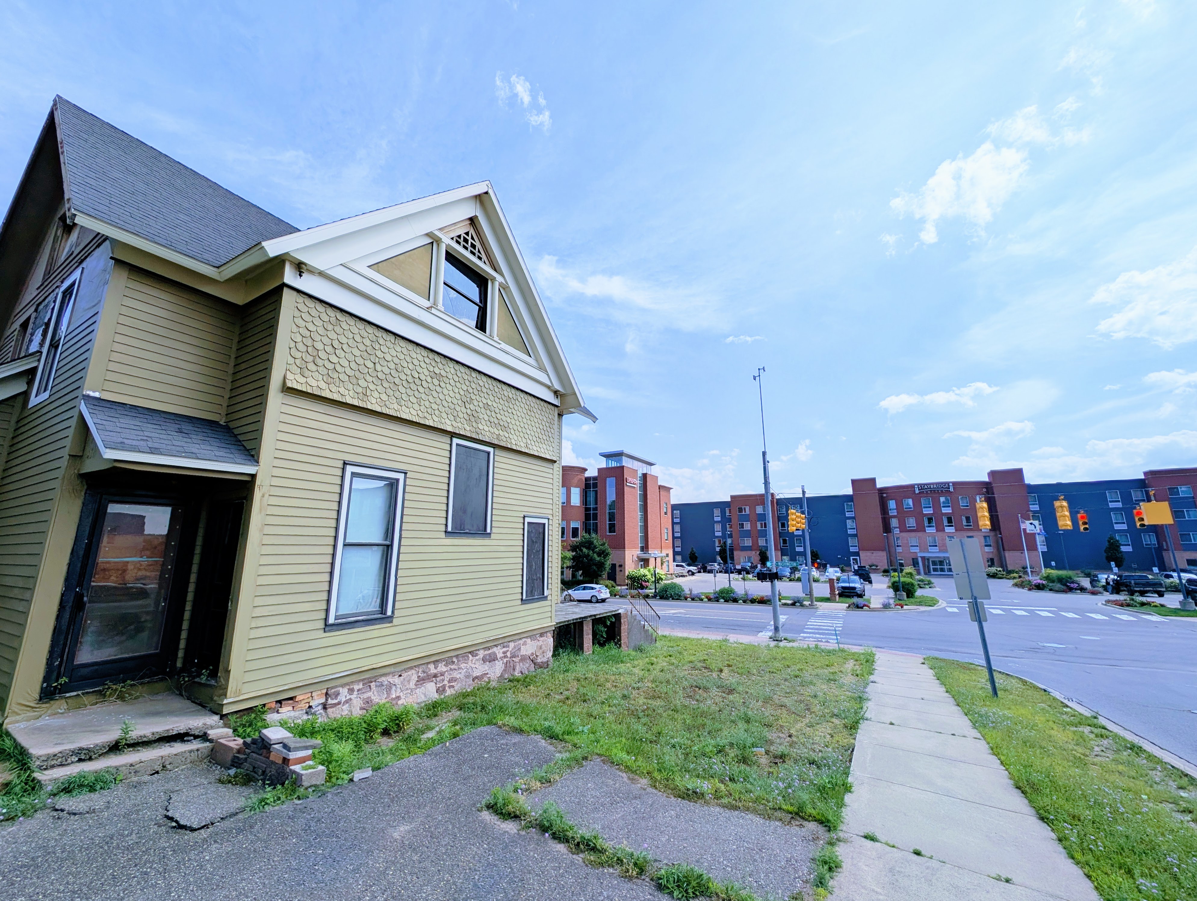 866 West Washington Street, Marquette, MI 49855