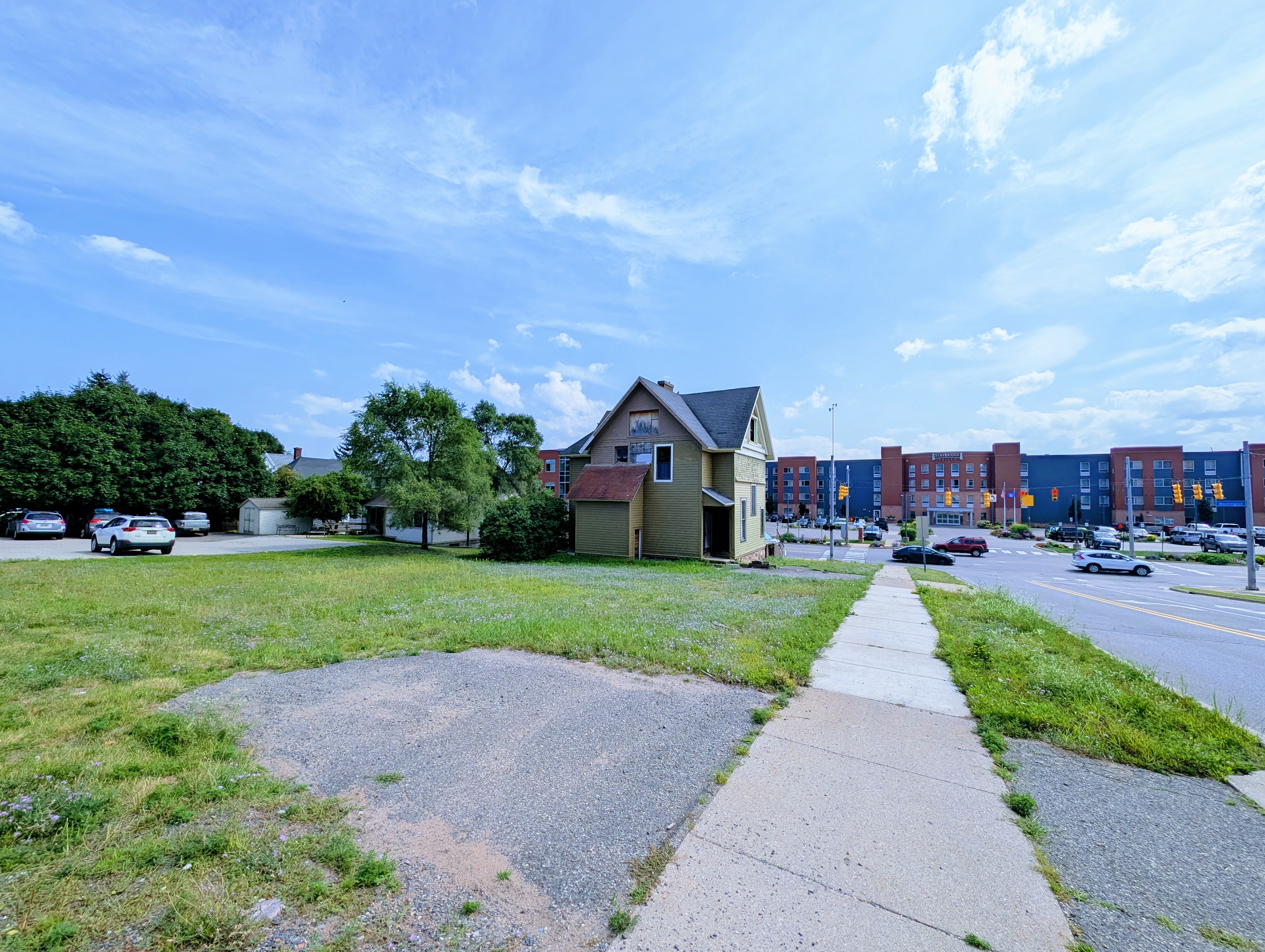 866 West Washington Street, Marquette, MI 49855