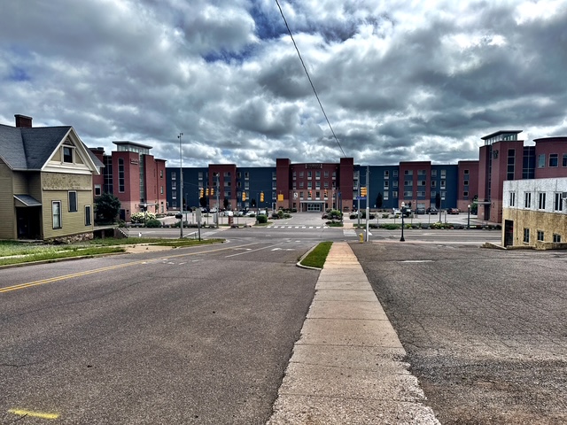 866 West Washington Street, Marquette, MI 49855