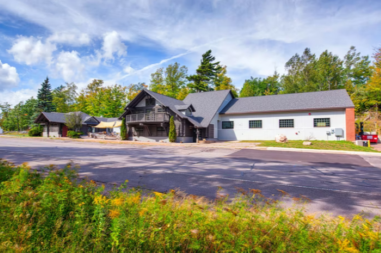 260 Northwoods Road, Marquette, MI 49855