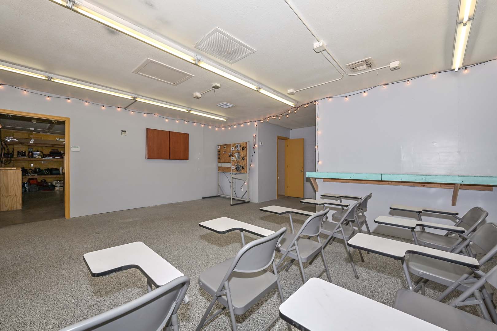 11123 West Nevada Avenue, Youngtown, AZ 85363