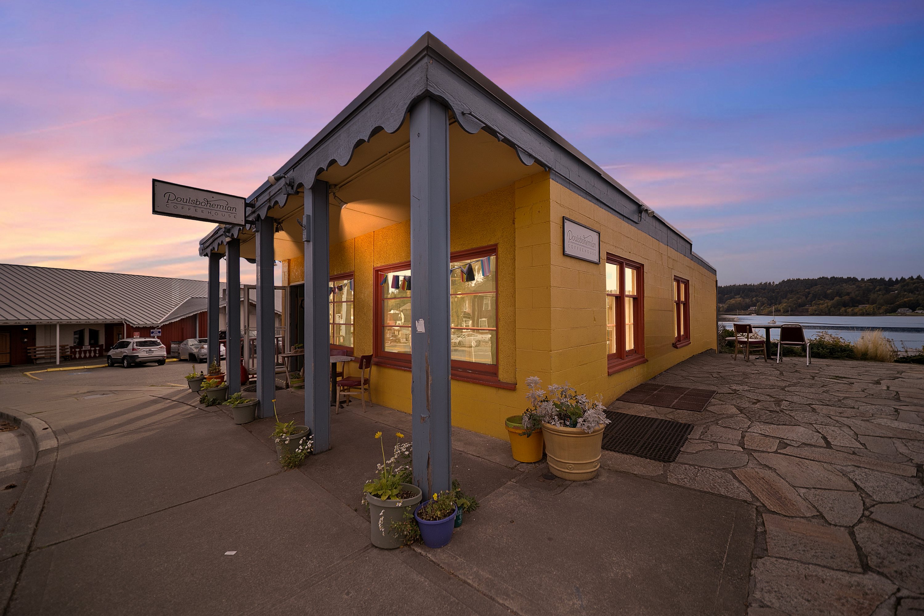 Poulsbohemian Building