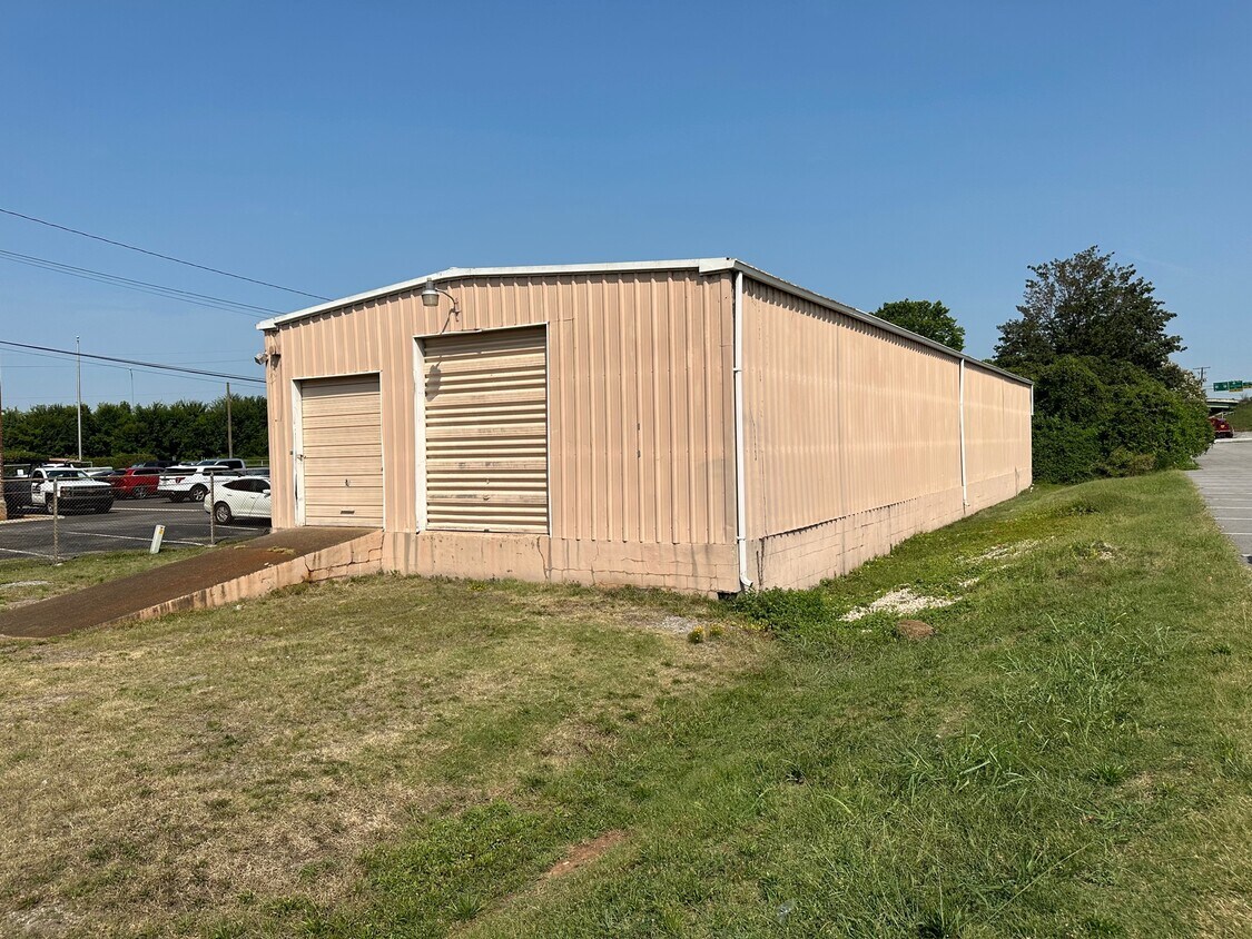 Huntsville - 120 Woodson - 3,850 SF Available, 120 Woodson Street Northwest, Huntsville, AL 35801