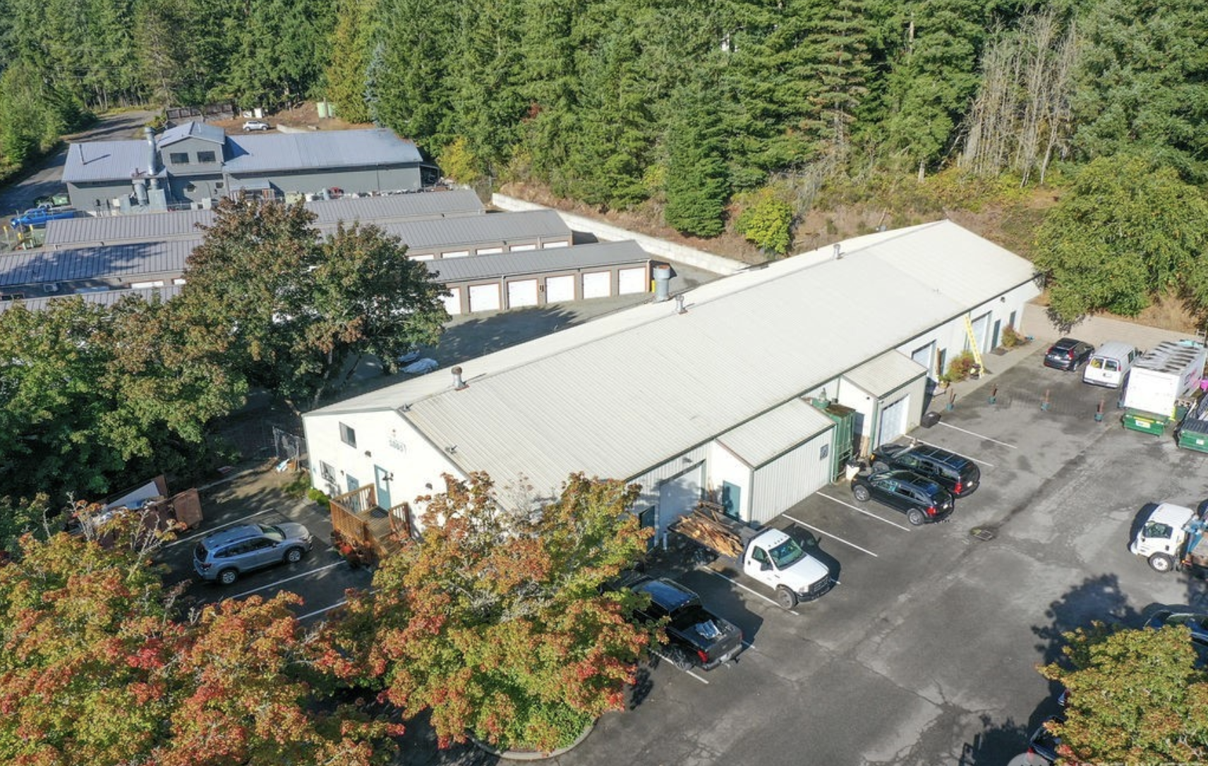 Minder Industrial W/Office Space | Break Rooms