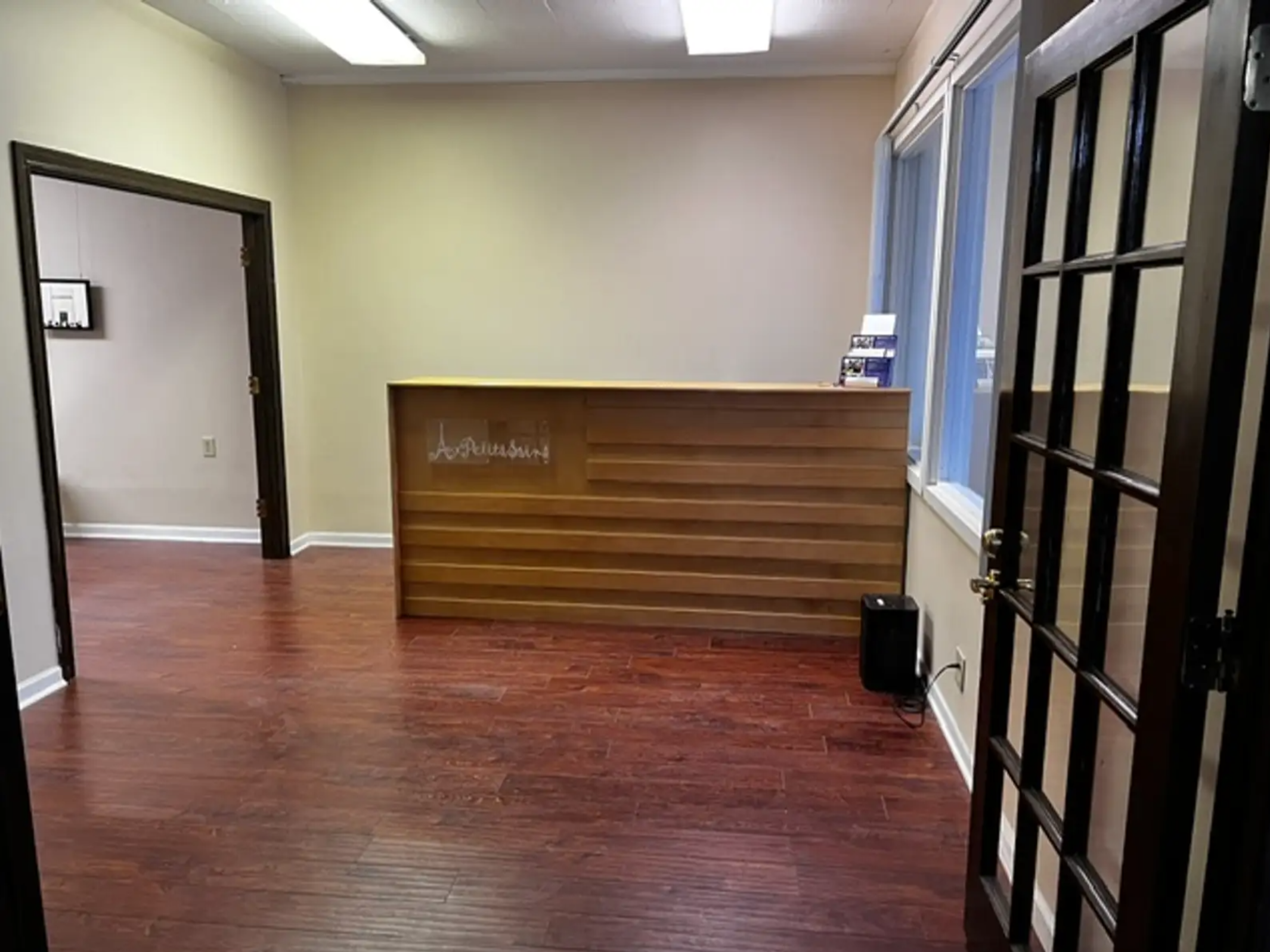 1824 East Michigan Avenue, Lansing, MI 48912