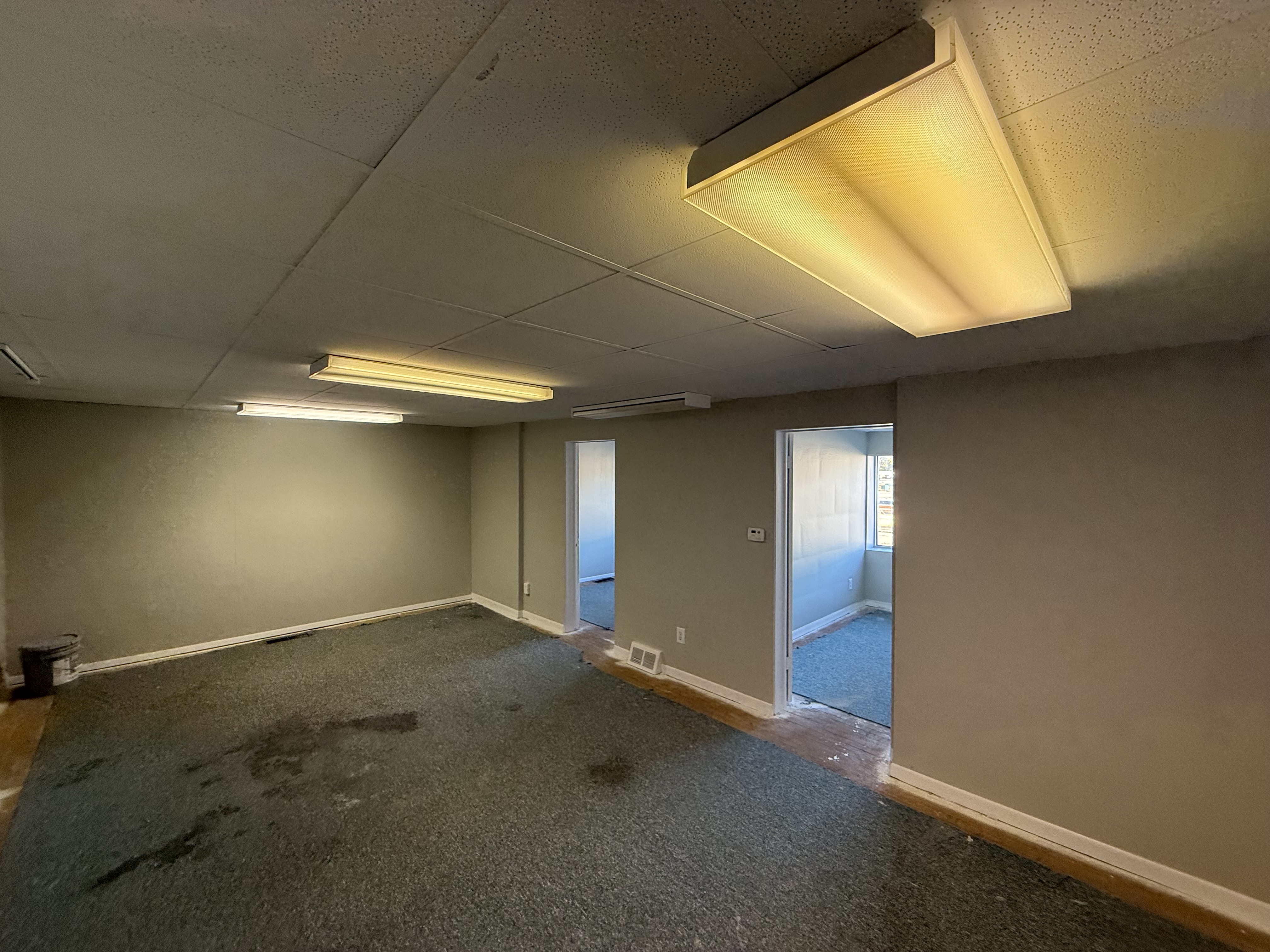 Industrial Zoned Warehouse in City of Lansing For Sale, 2915 South Martin Luther King Junior Boulevard, Lansing, MI 48910