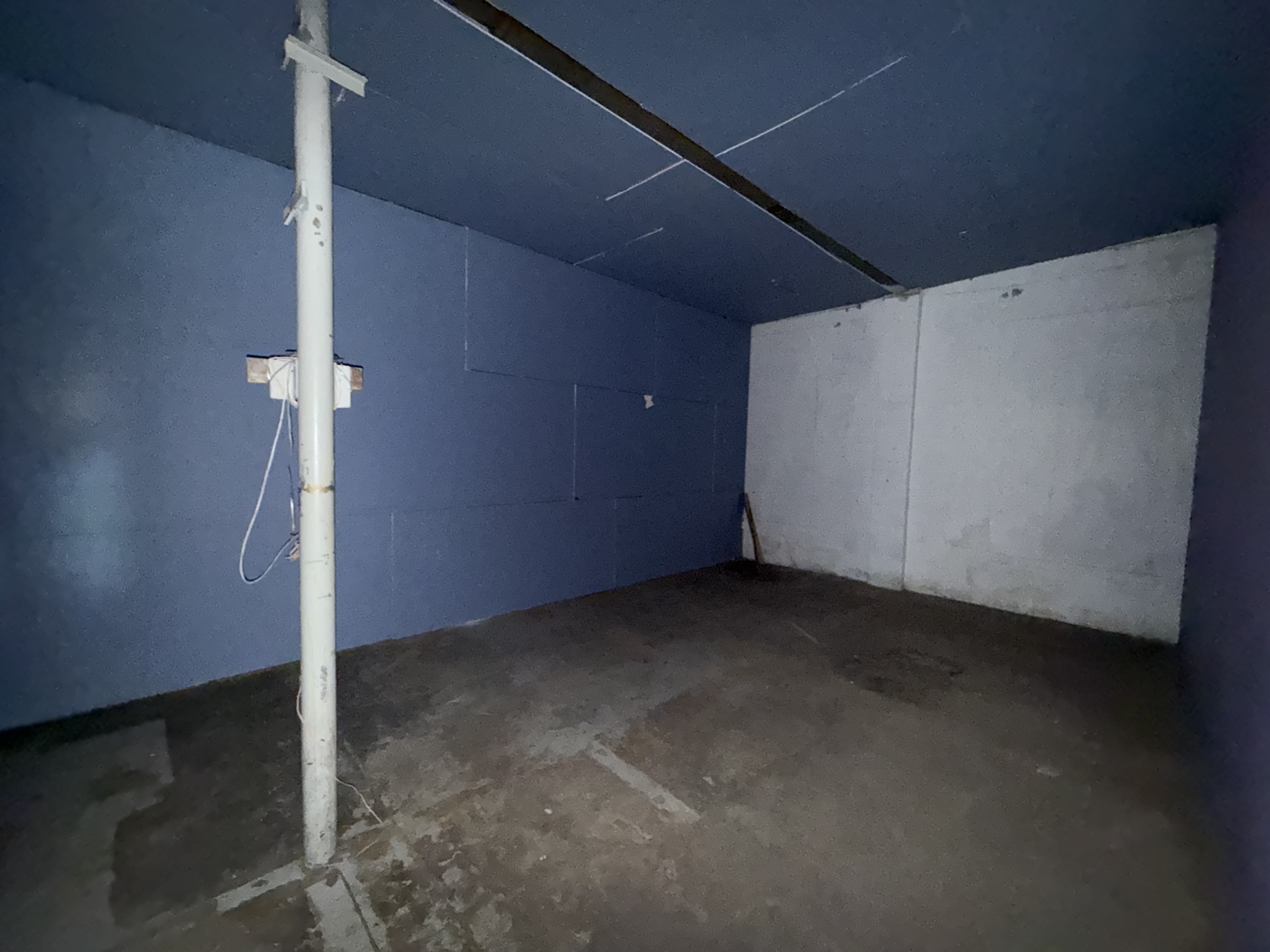 Industrial Zoned Warehouse in City of Lansing For Sale, 2915 South Martin Luther King Junior Boulevard, Lansing, MI 48910