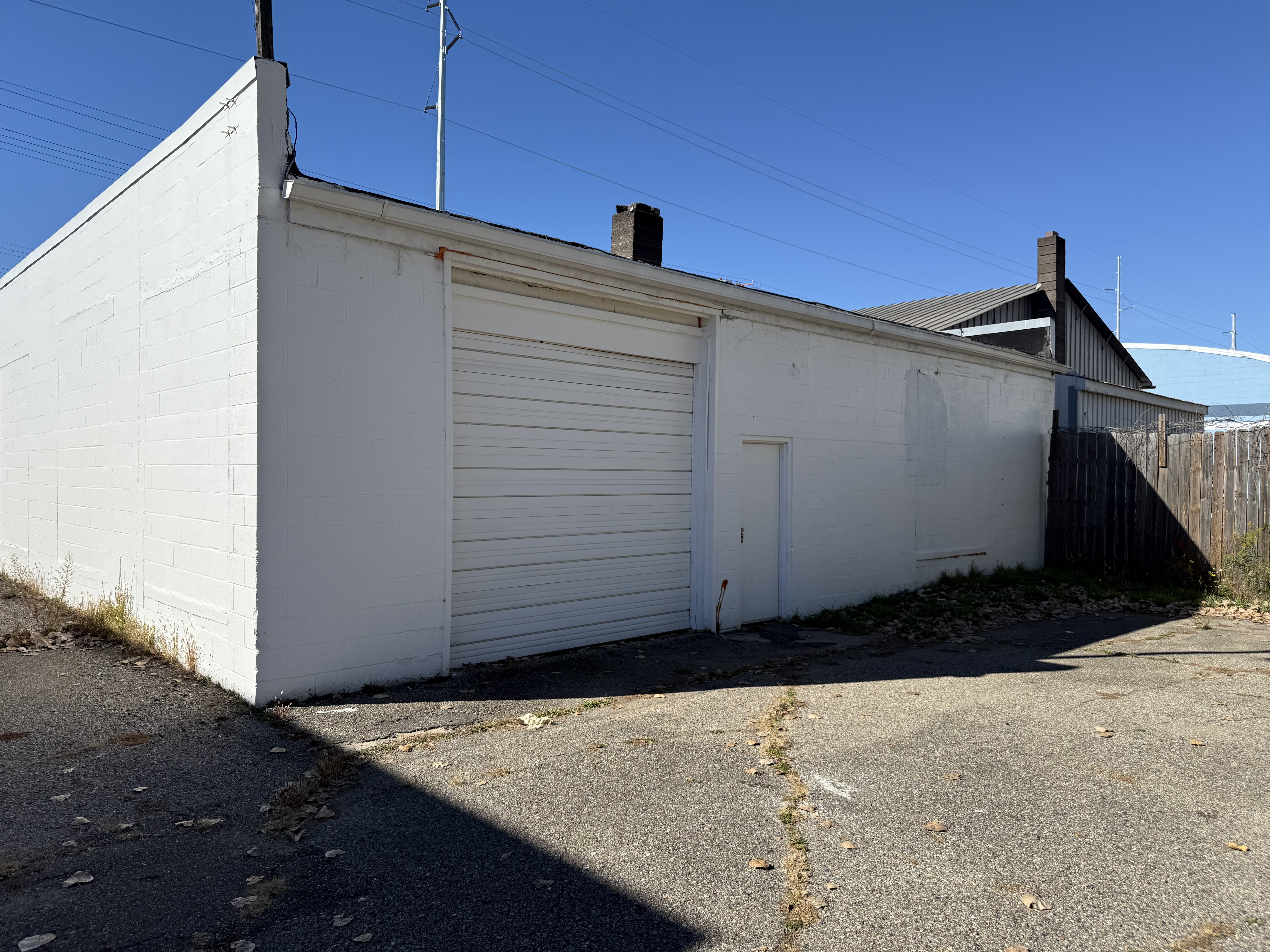 Industrial Zoned Warehouse in City of Lansing For Sale, 2915 South Martin Luther King Junior Boulevard, Lansing, MI 48910